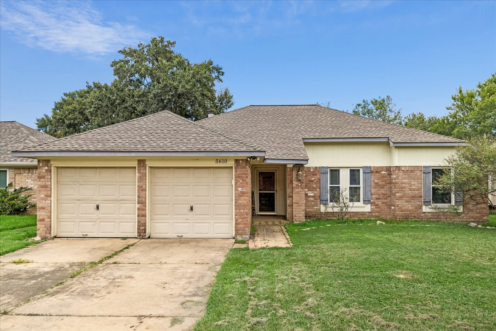 5610 Village Arbour Drive Property Photo 1