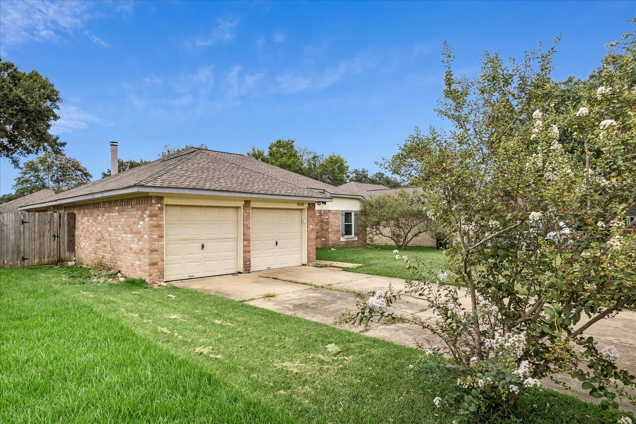 5610 Village Arbour Drive Property Photo 7