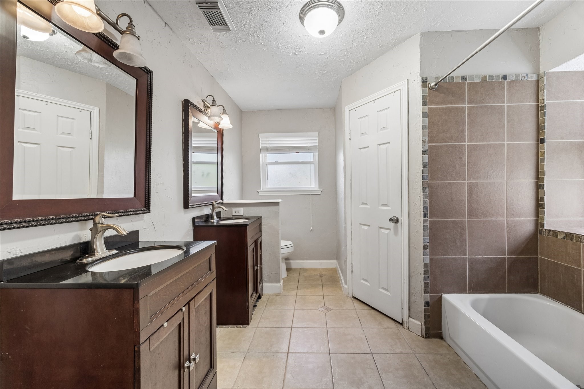 5610 Village Arbour Drive Property Photo 11