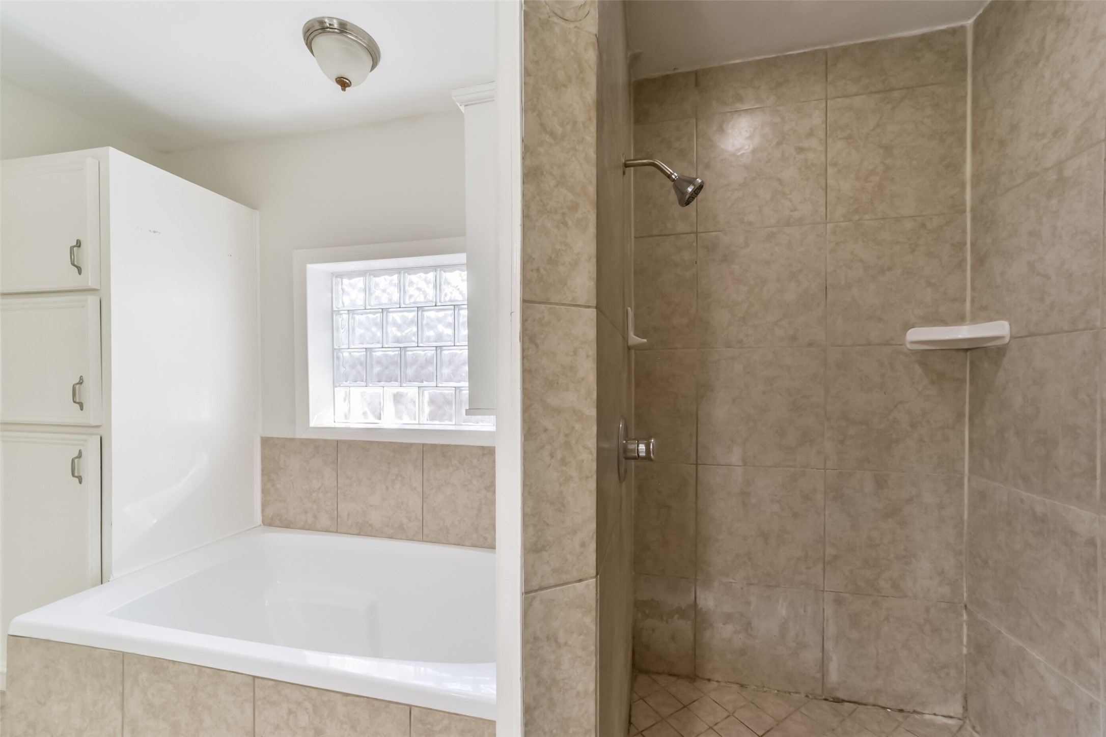 11643 Breezy Knoll Drive Property Photo 23