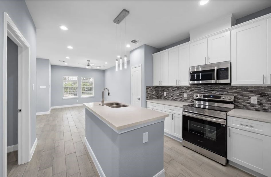 5222 Bataan Road Property Photo 4