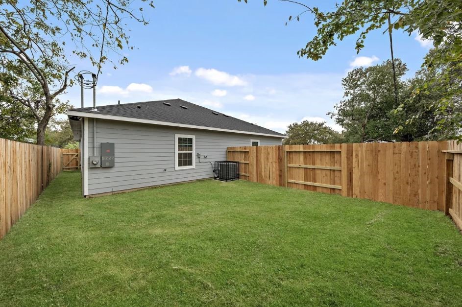 5222 Bataan Road Property Photo 20