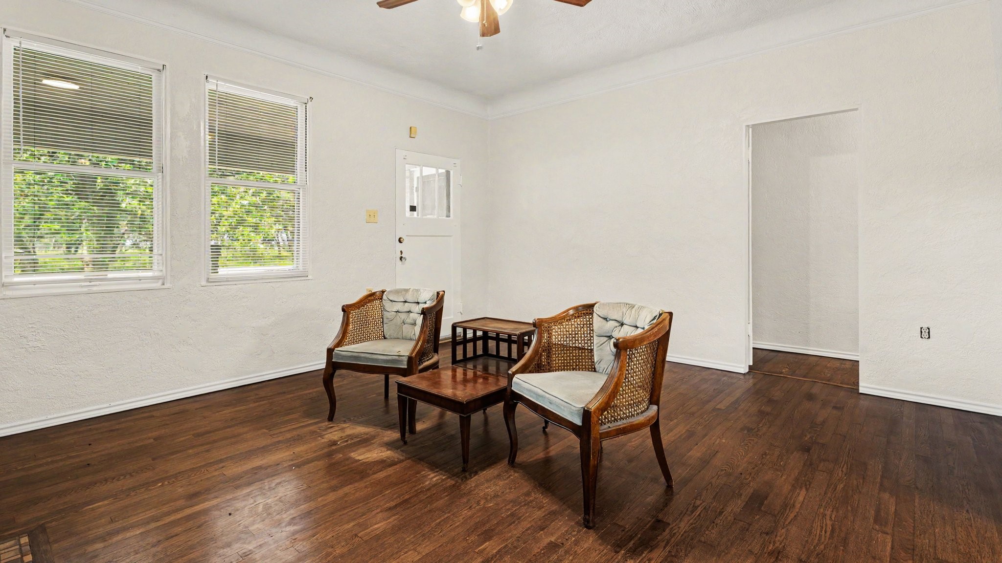 1902 Runneburg Road Property Photo 10