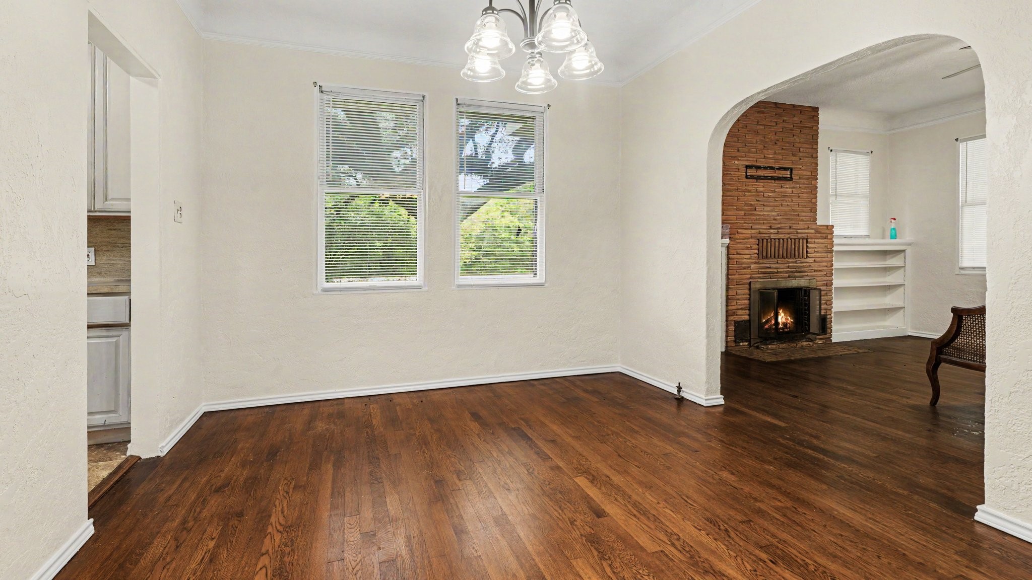 1902 Runneburg Road Property Photo 11
