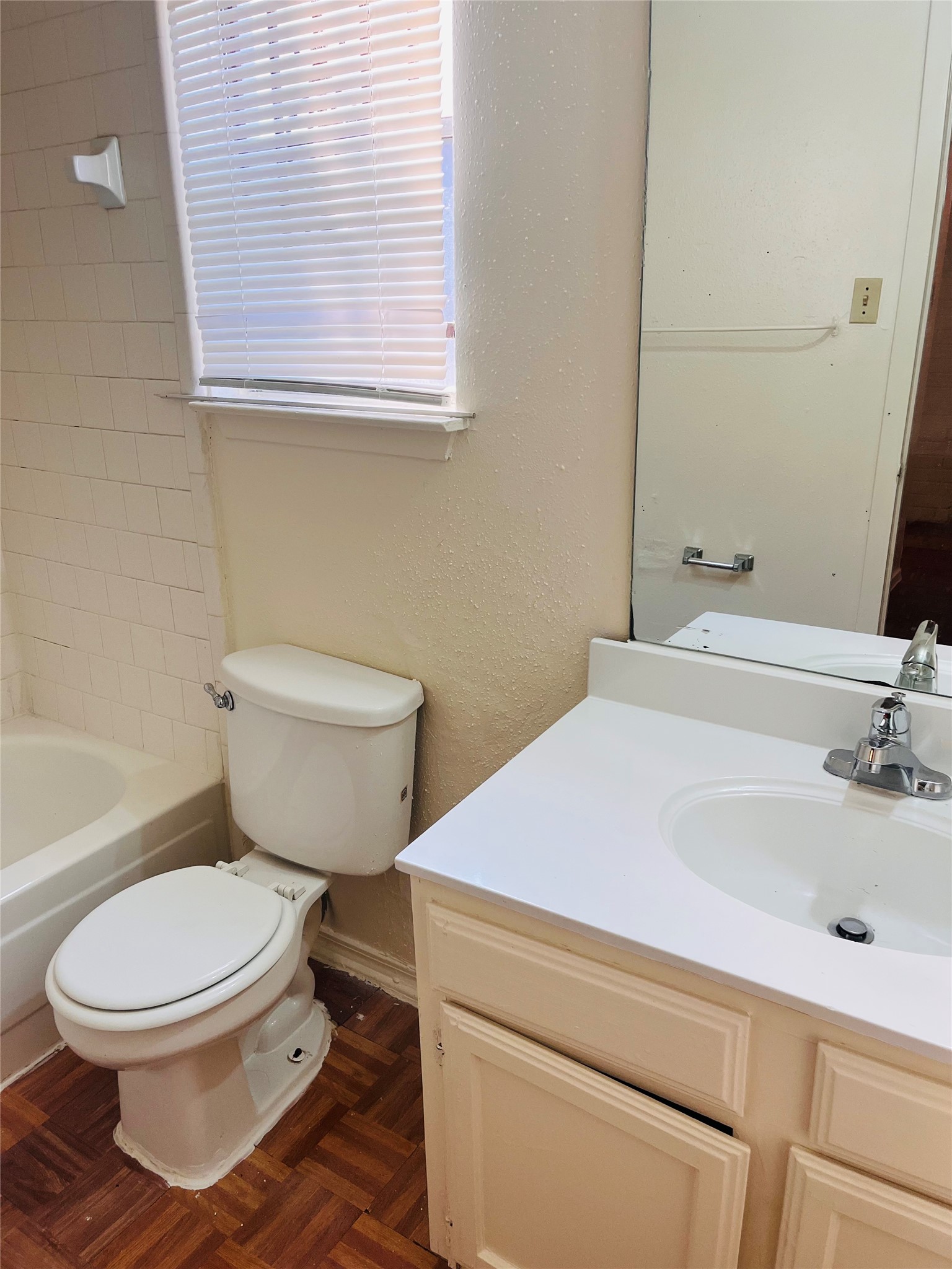 16633 Gold Ridge Lane Property Photo 18