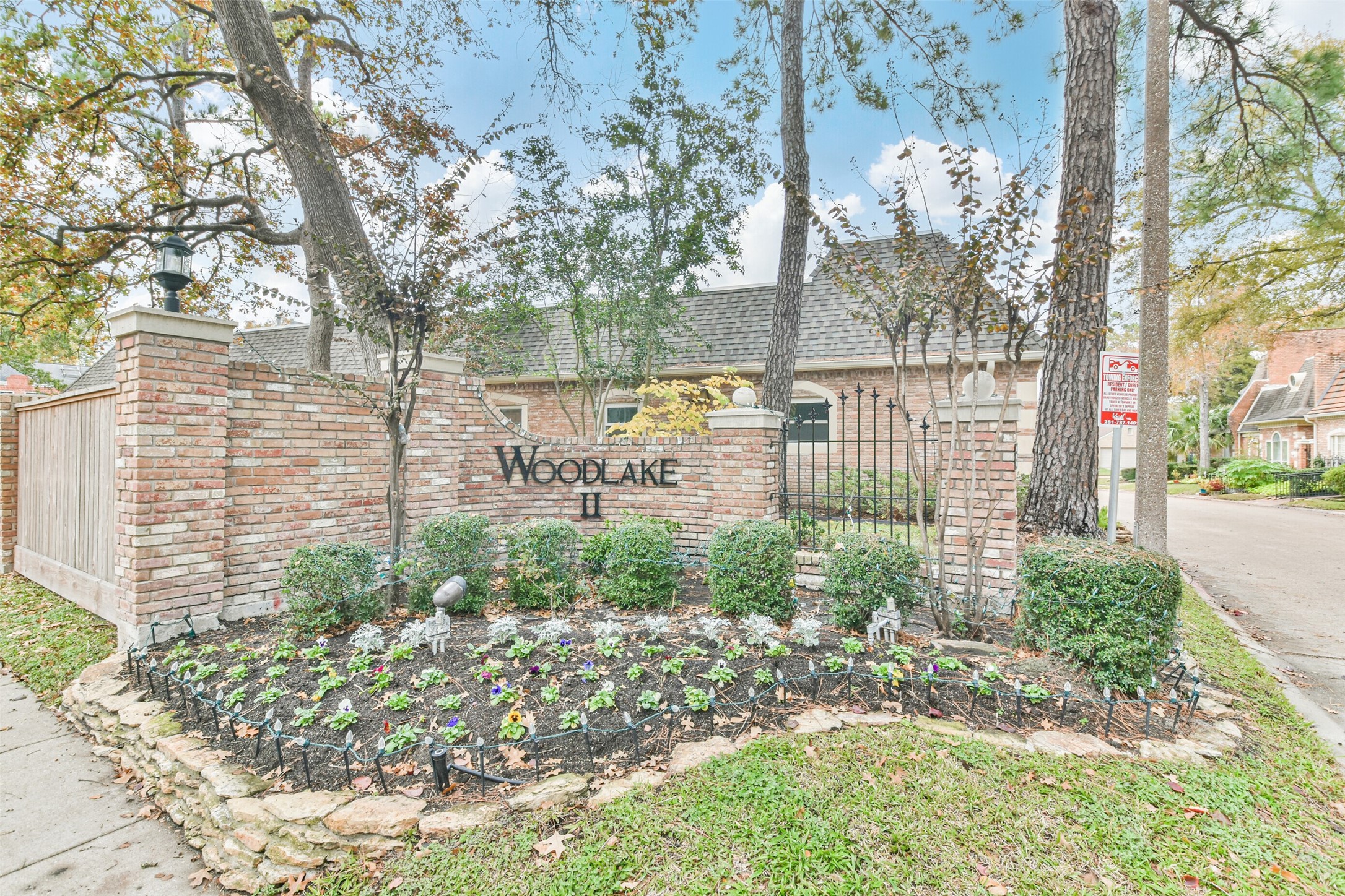 9378 Briar Forest Drive Property Photo 1