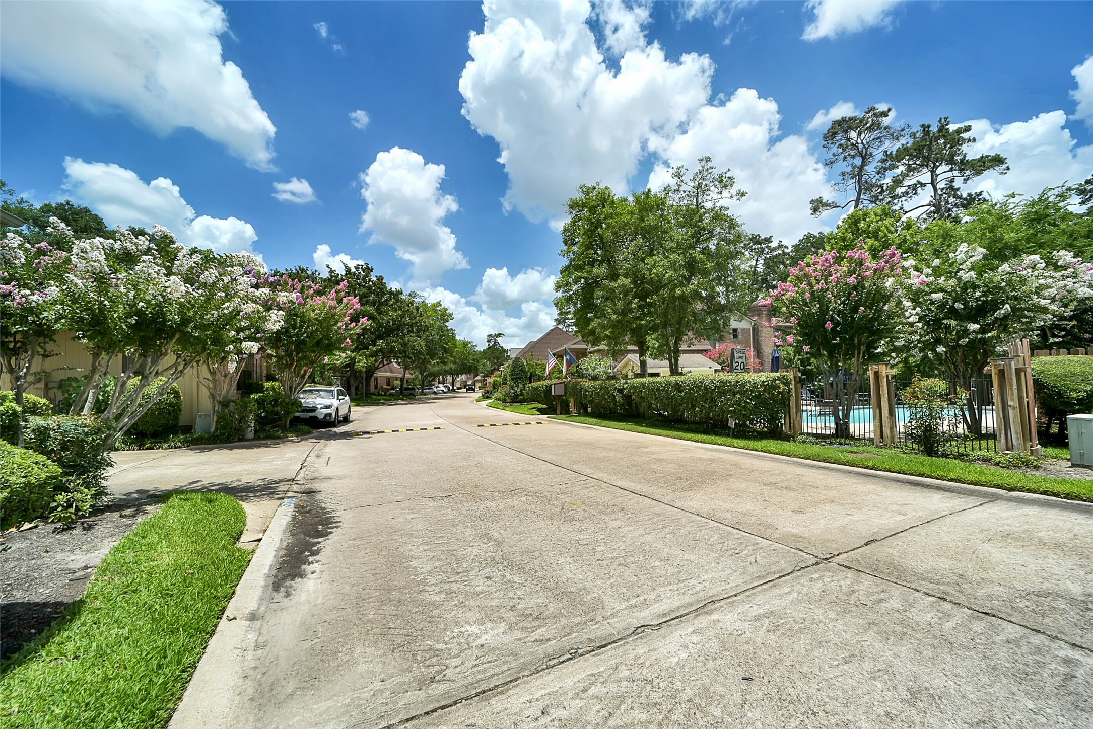 9378 Briar Forest Drive Property Photo 9
