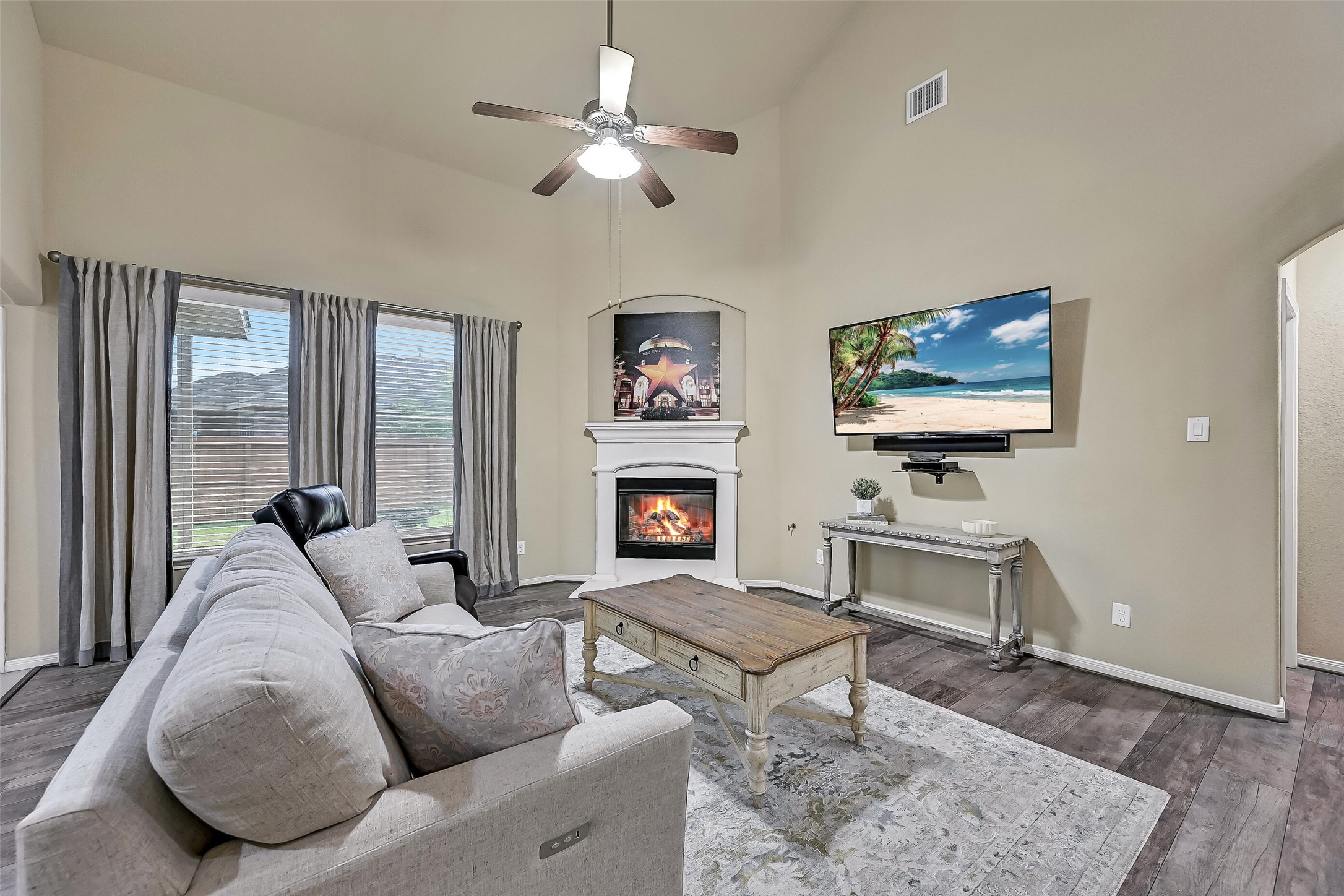 2303 Deer Trace Court Property Photo 4