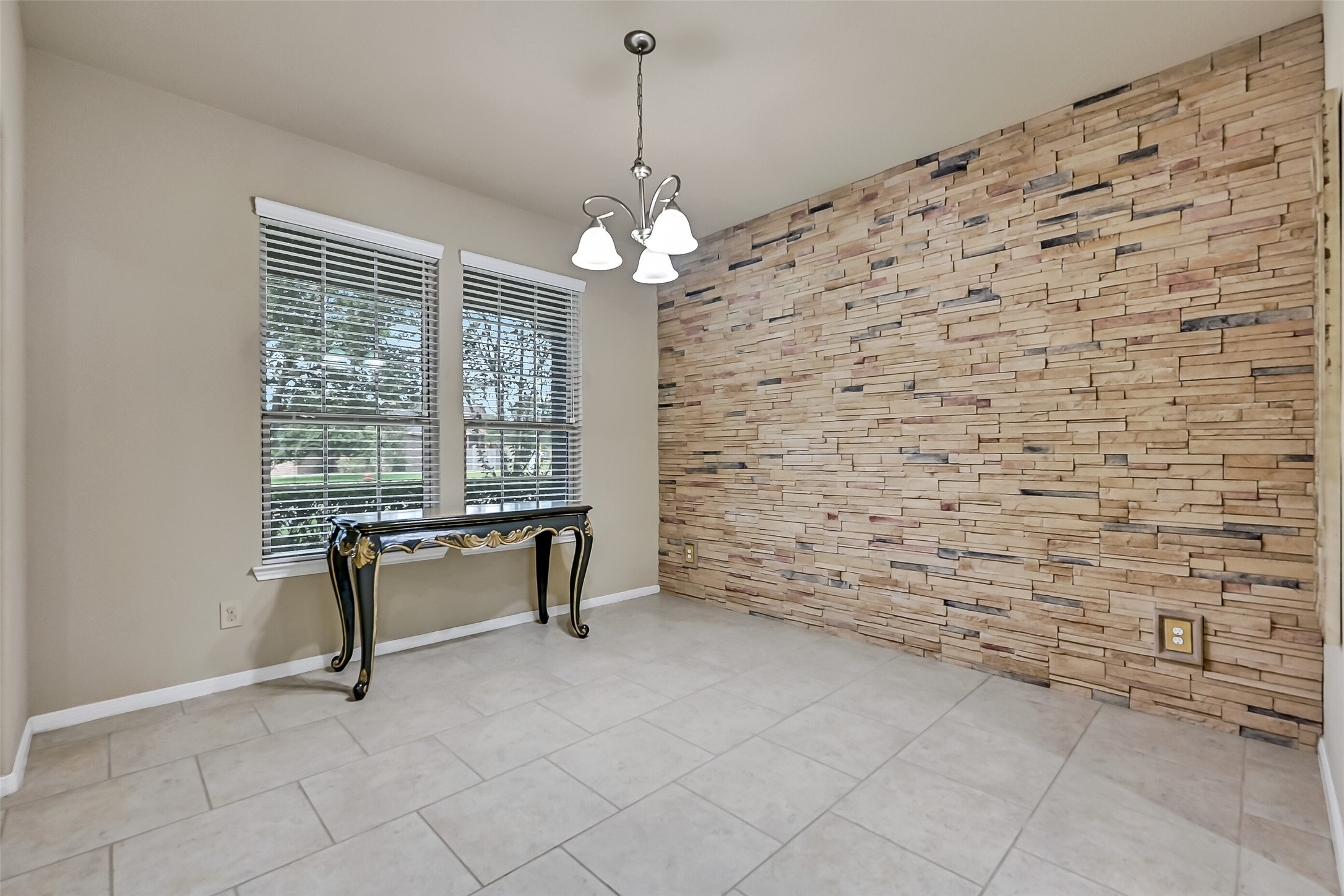 2303 Deer Trace Court Property Photo 14
