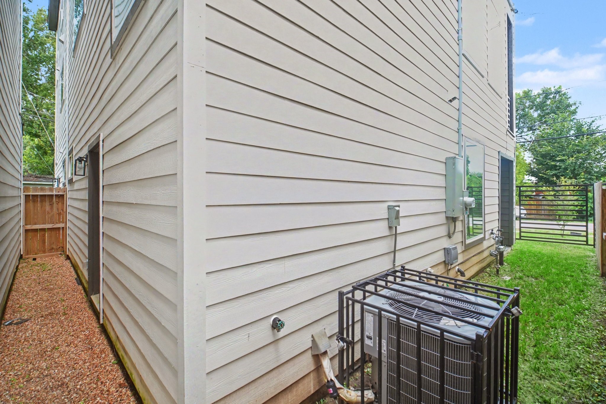4310 Alice Street Property Photo 25