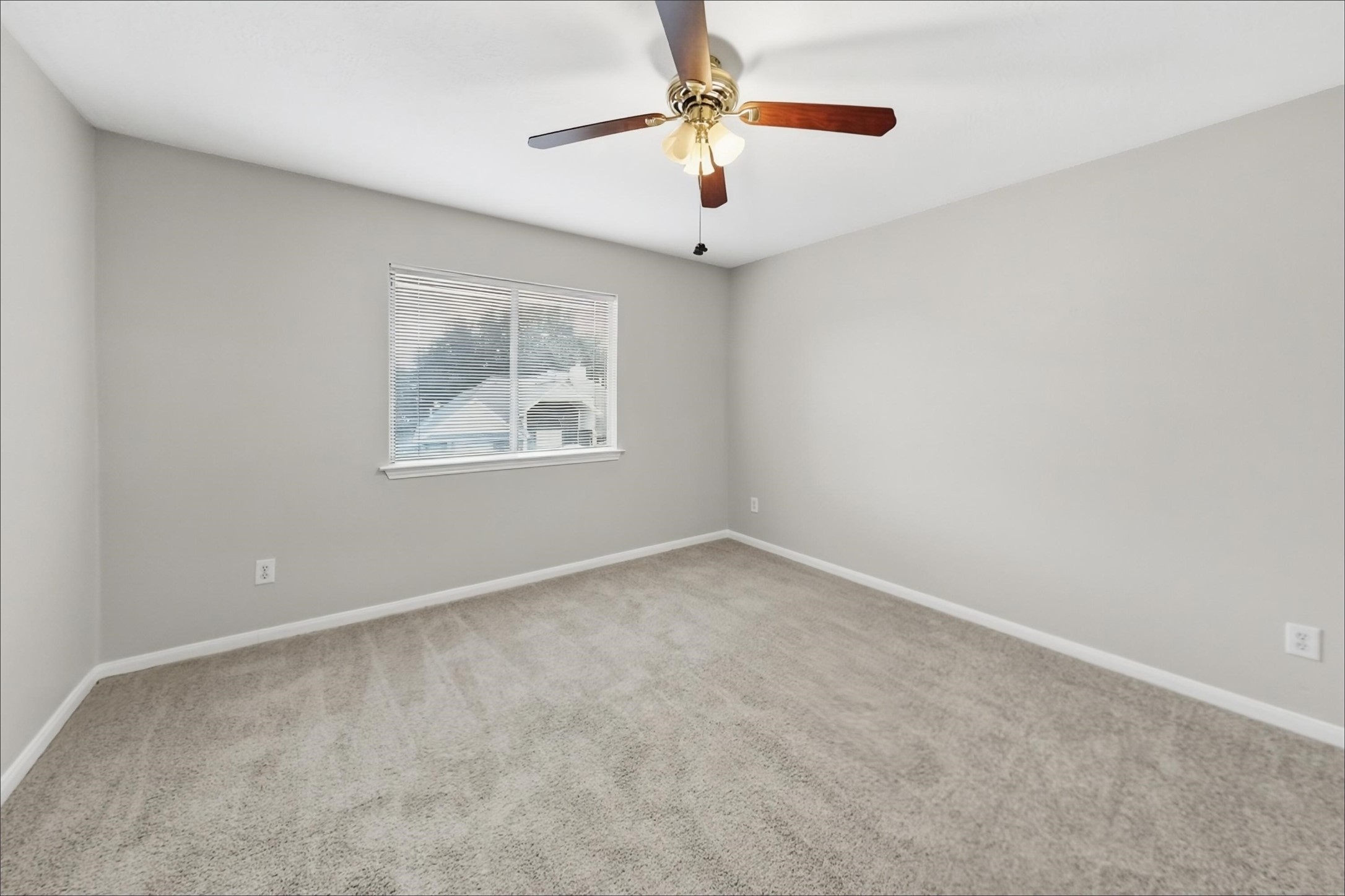 2523 Silent Shore Court Property Photo 15
