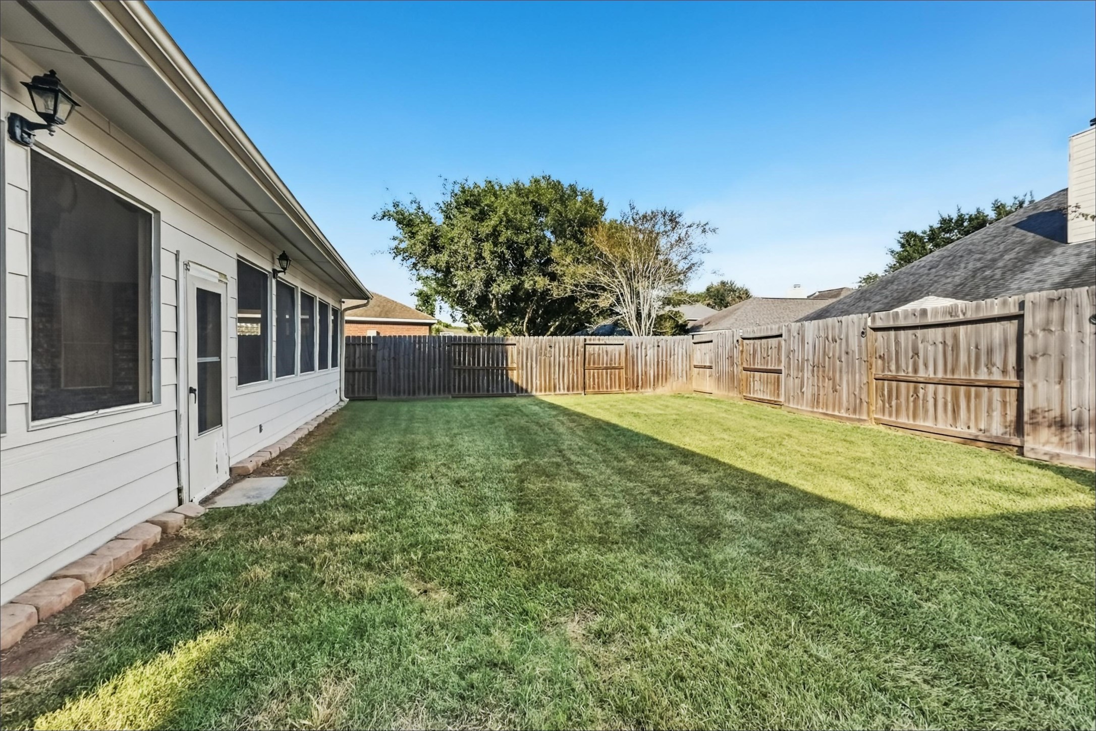 2523 Silent Shore Court Property Photo 20