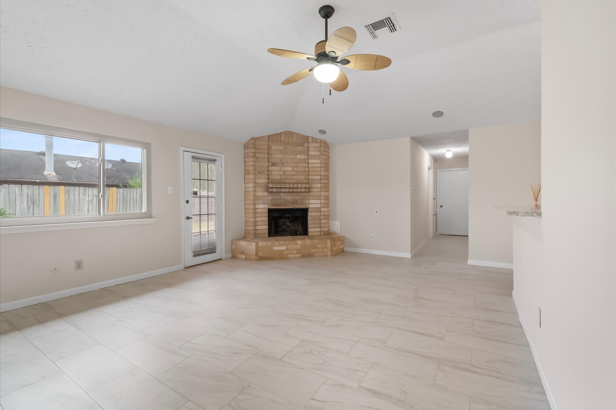 15414 Evergreen Place Drive Drive Property Photo 12