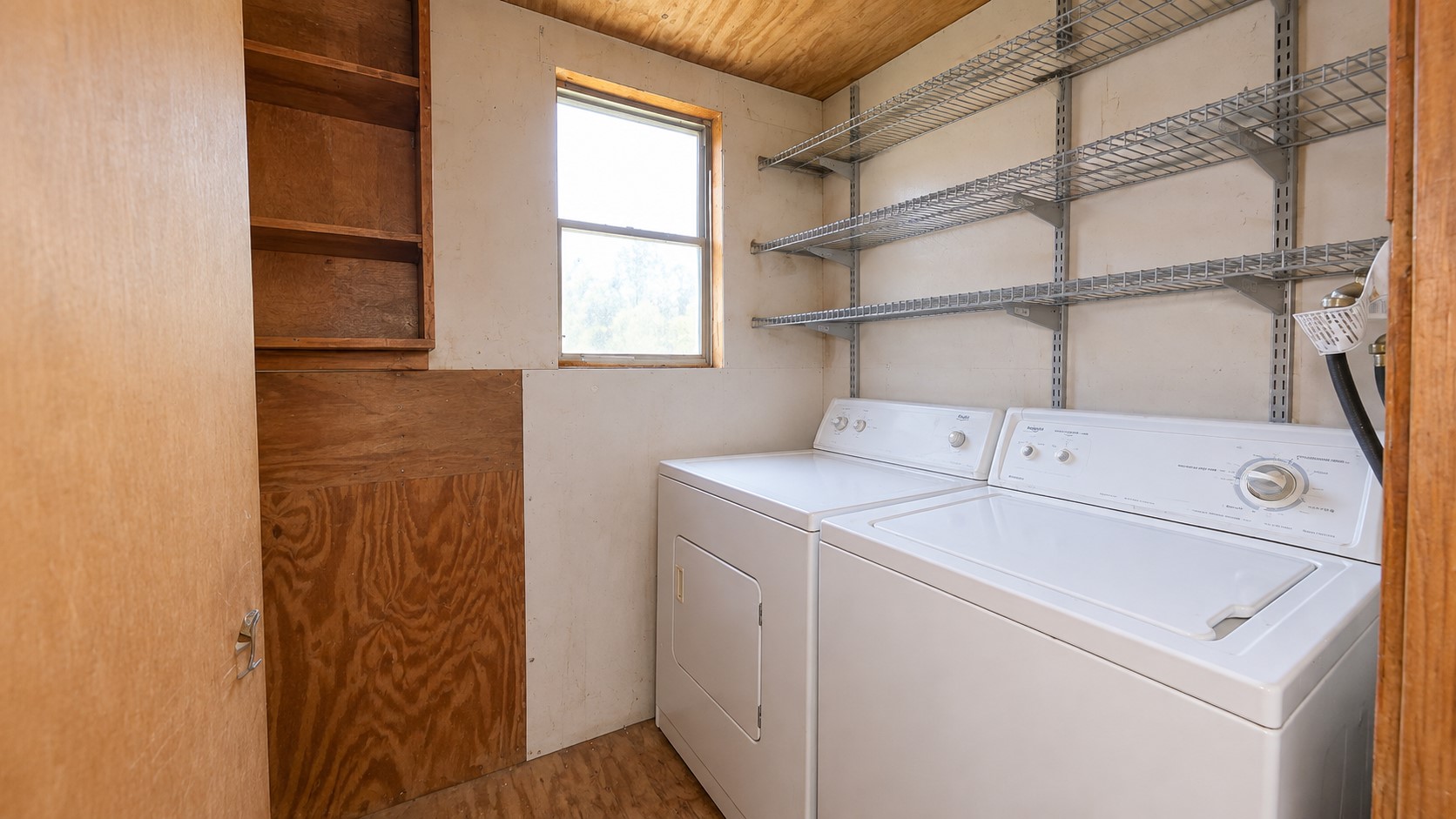 1520 Hilltop Road Property Photo 13