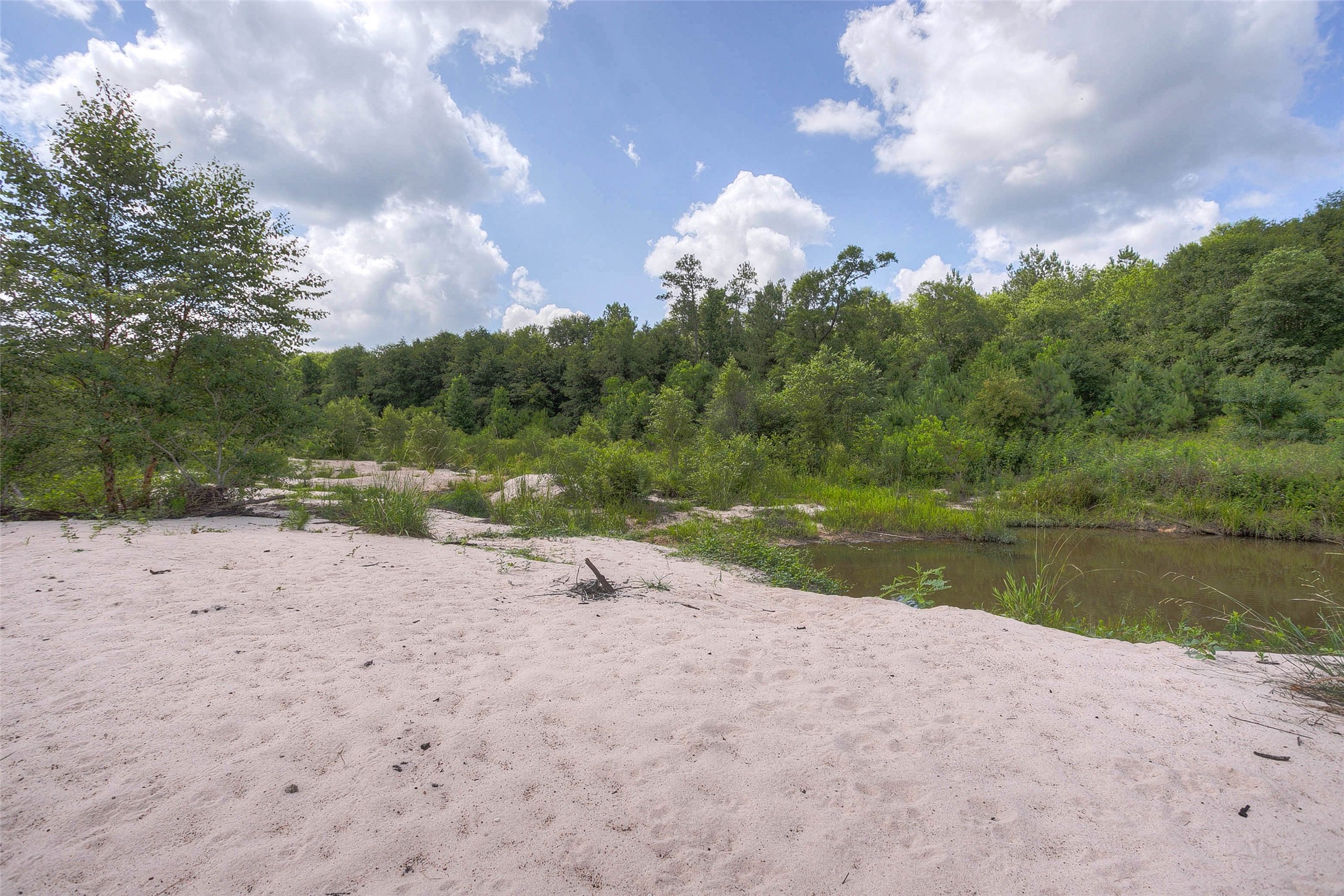 21314 Highway 105 Highway Property Photo 11