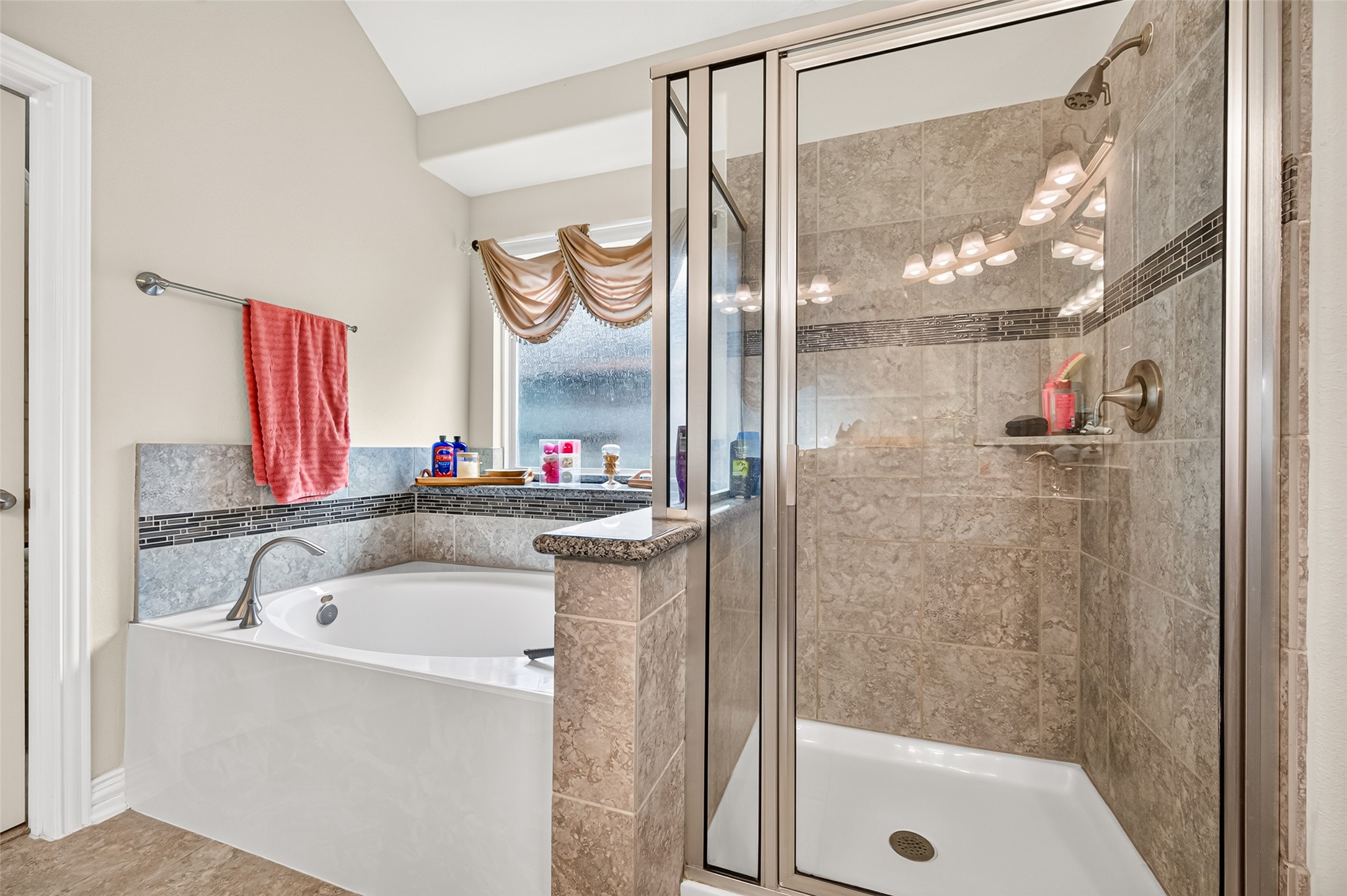 15623 Lavender Bay Lane Property Photo 29