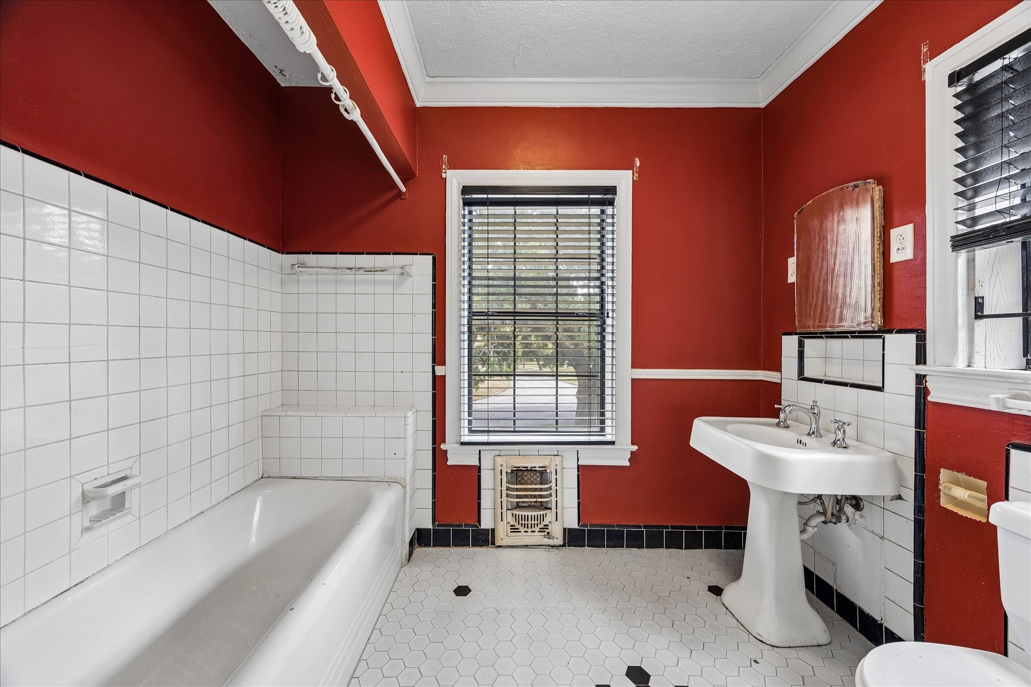3218 Shenandoah Street Property Photo 11