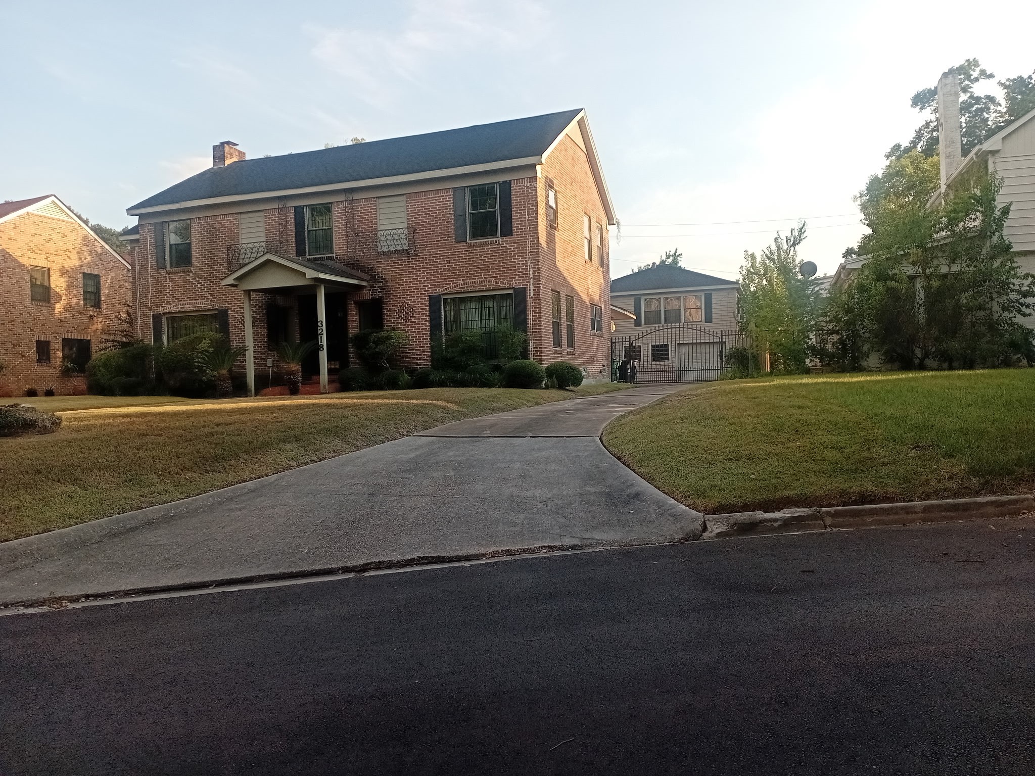 3218 Shenandoah Street Property Photo 17