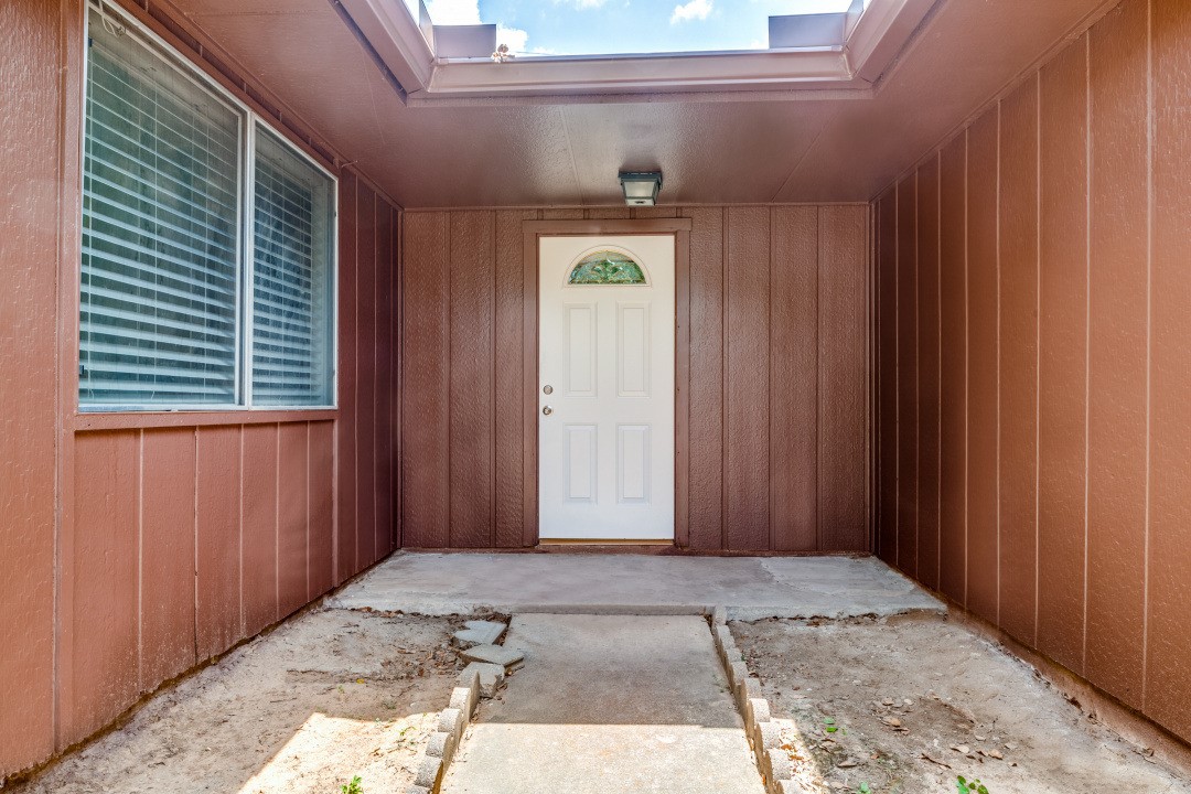 7218 Ridgeberry Drive Property Photo 3