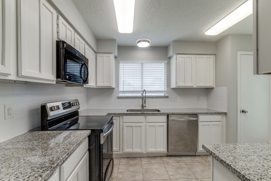7218 Ridgeberry Drive Property Photo 15