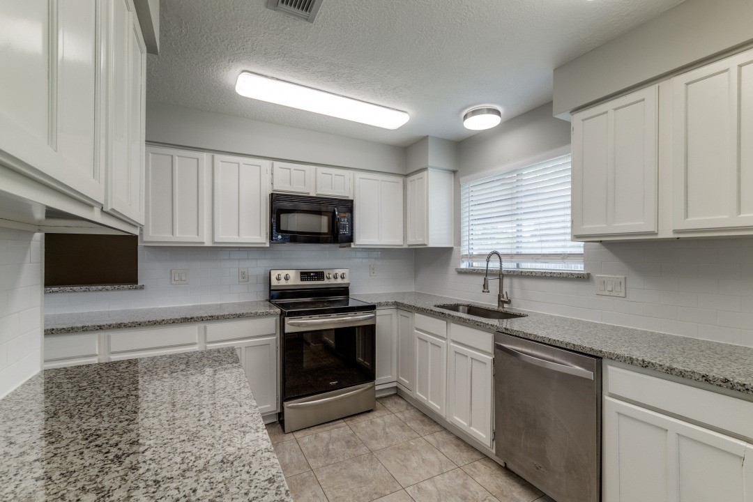 7218 Ridgeberry Drive Property Photo 16