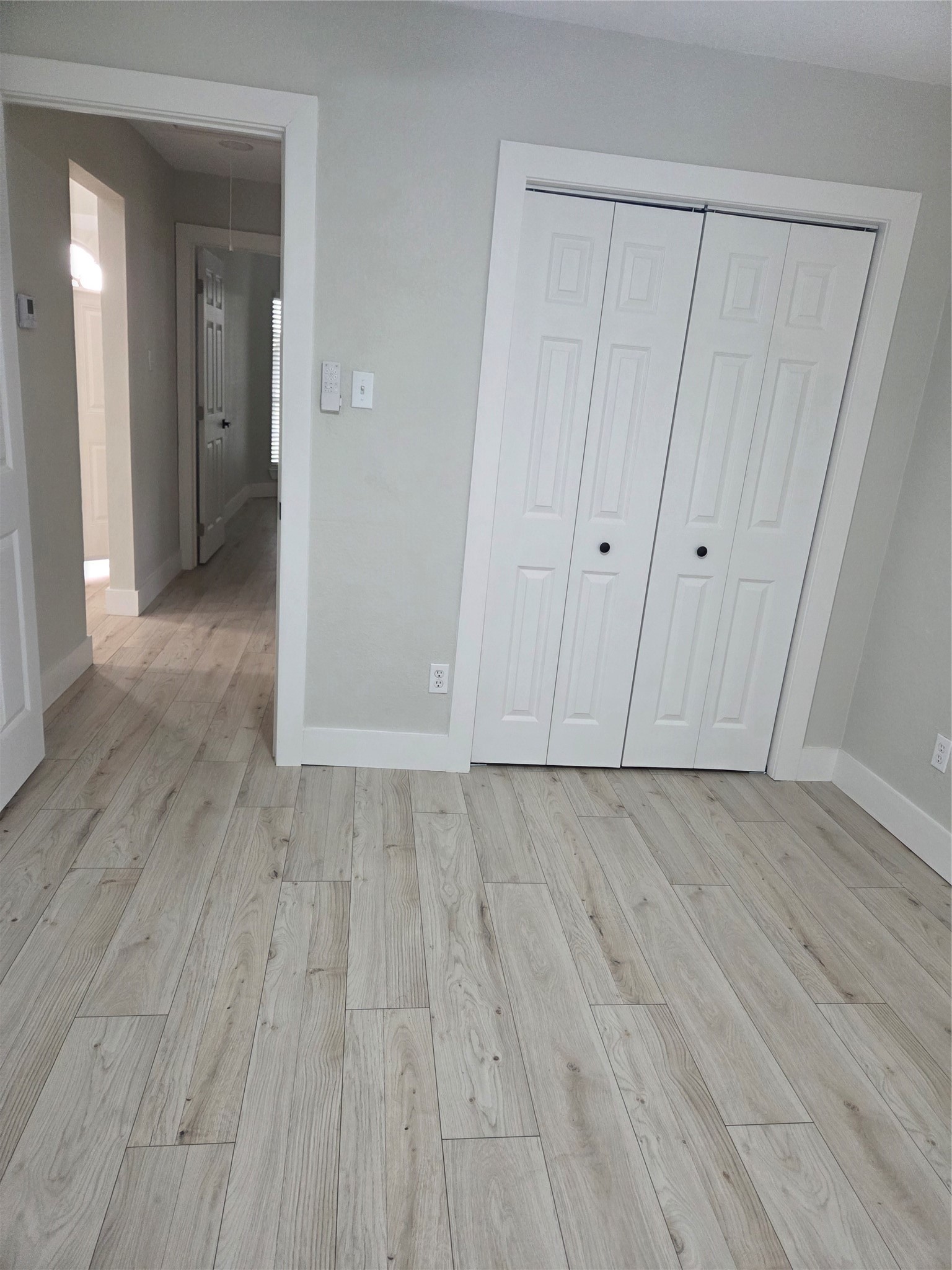 2915 Great Lakes Avenue Property Photo 9