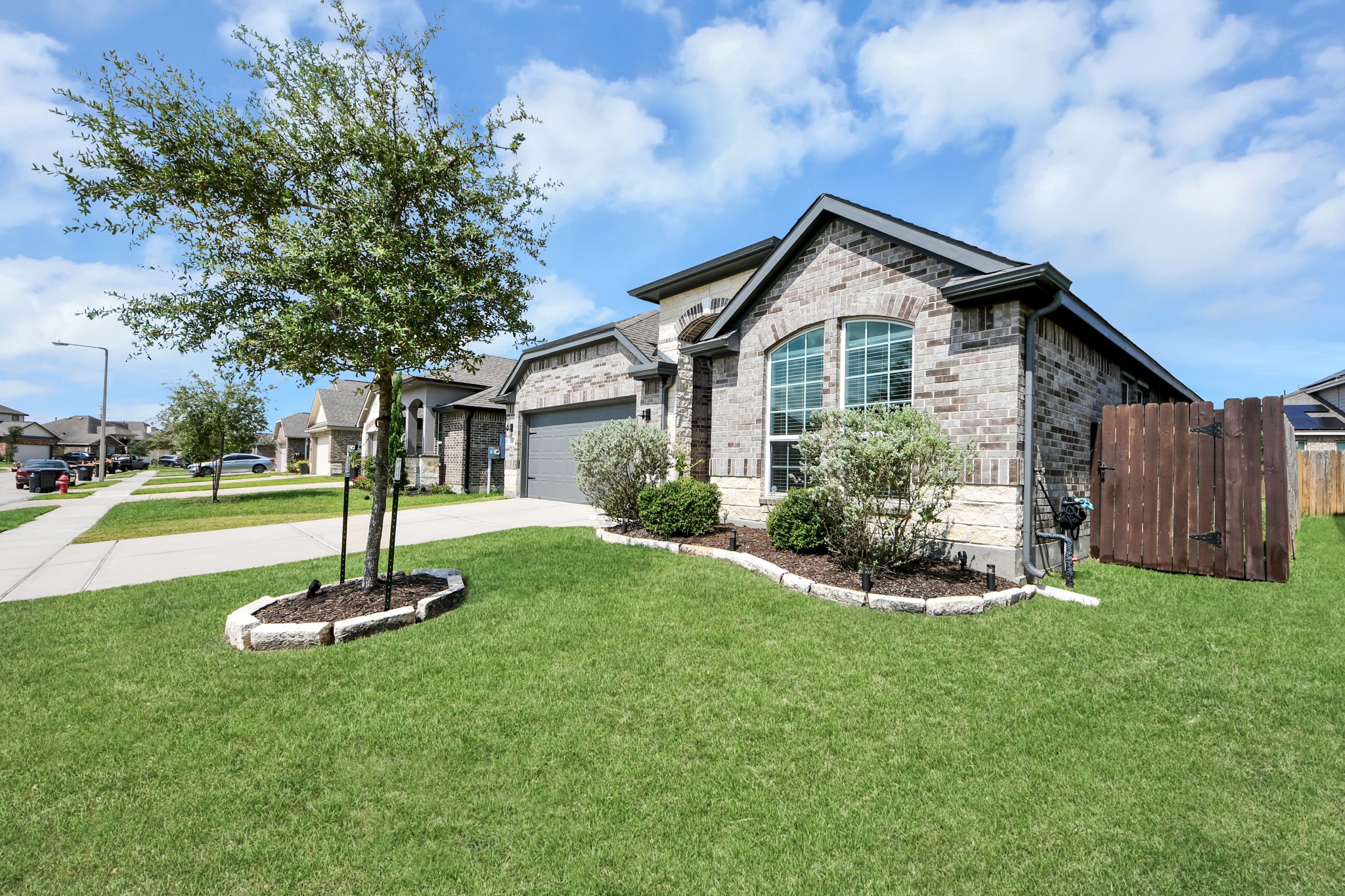 5186 Dry Hollow Drive Property Photo 3