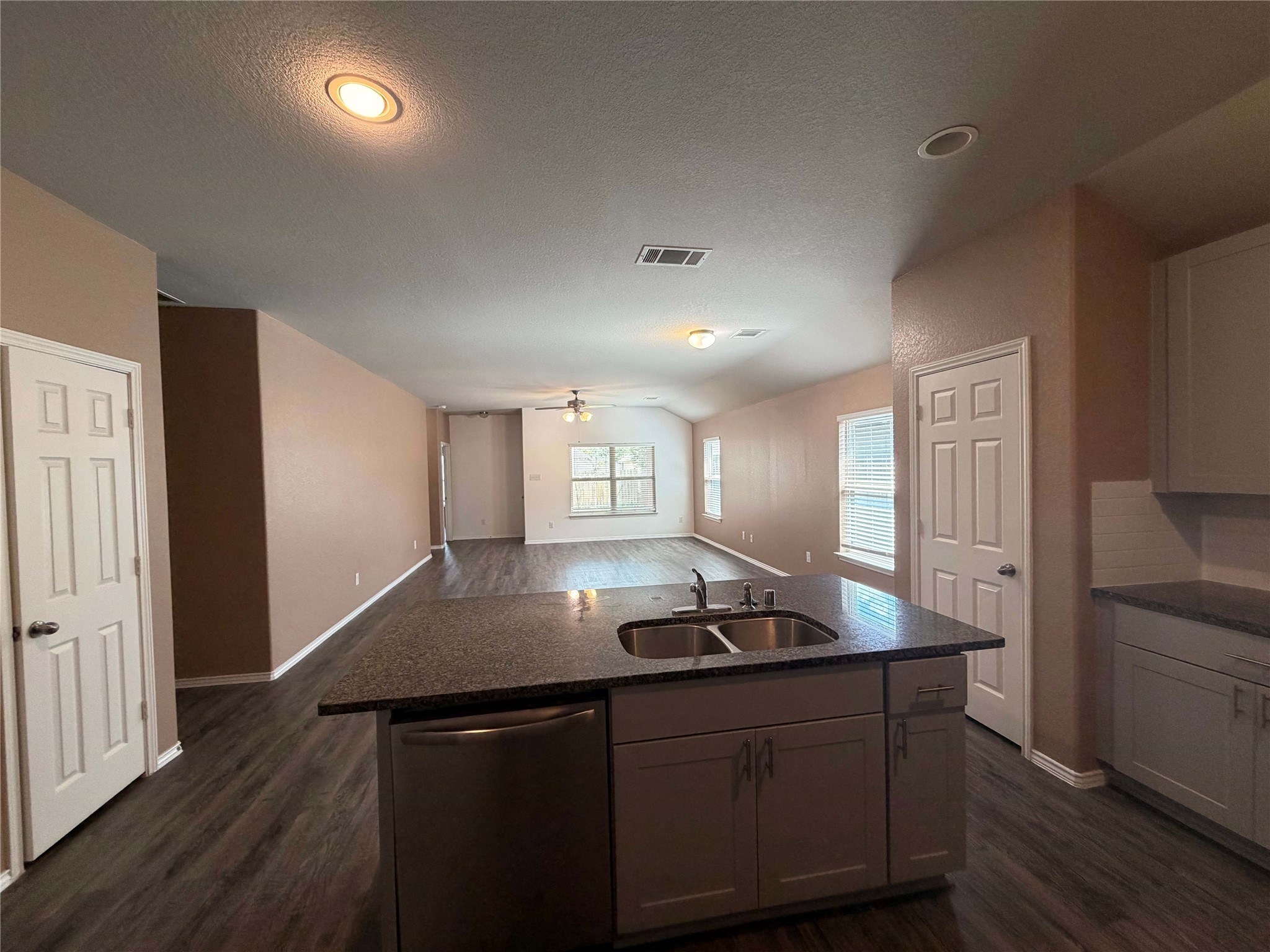 2028 Cedar Tree Court Property Photo 7