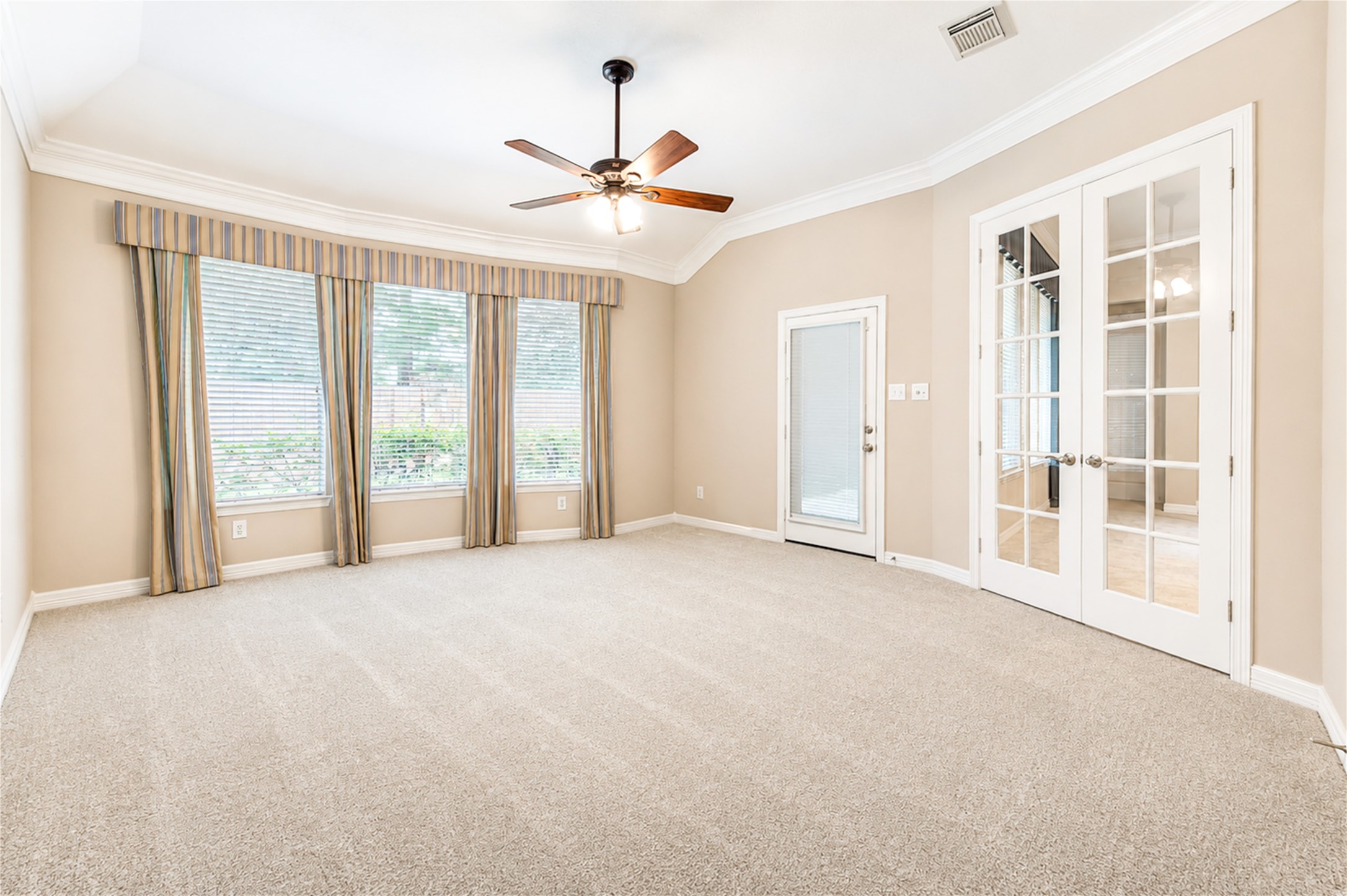 9706 Rollinson Park Drive Property Photo 31