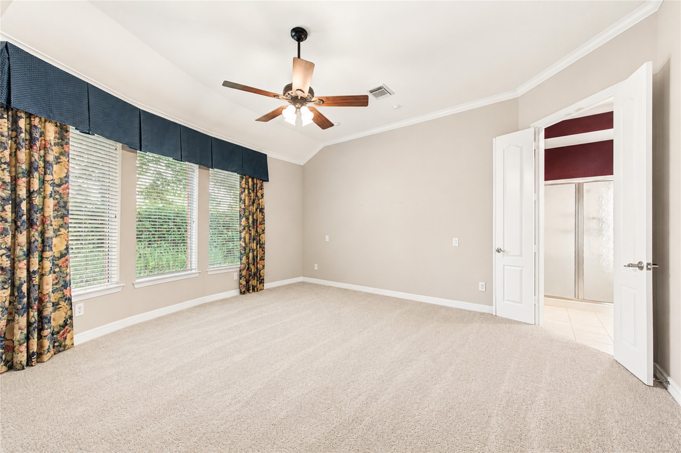 9706 Rollinson Park Drive Property Photo 33
