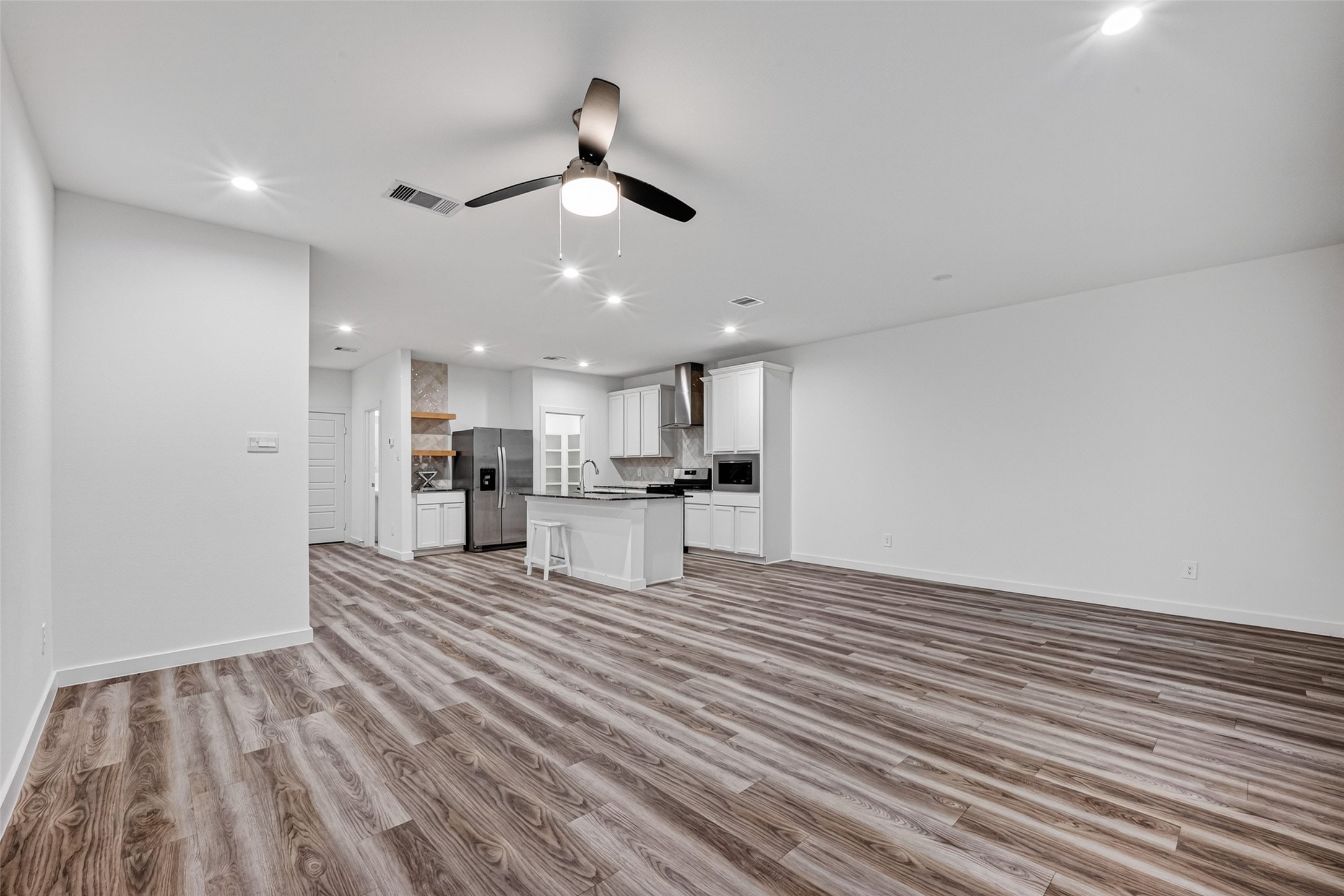 2937 Amherst Meadow Lane Property Photo 8