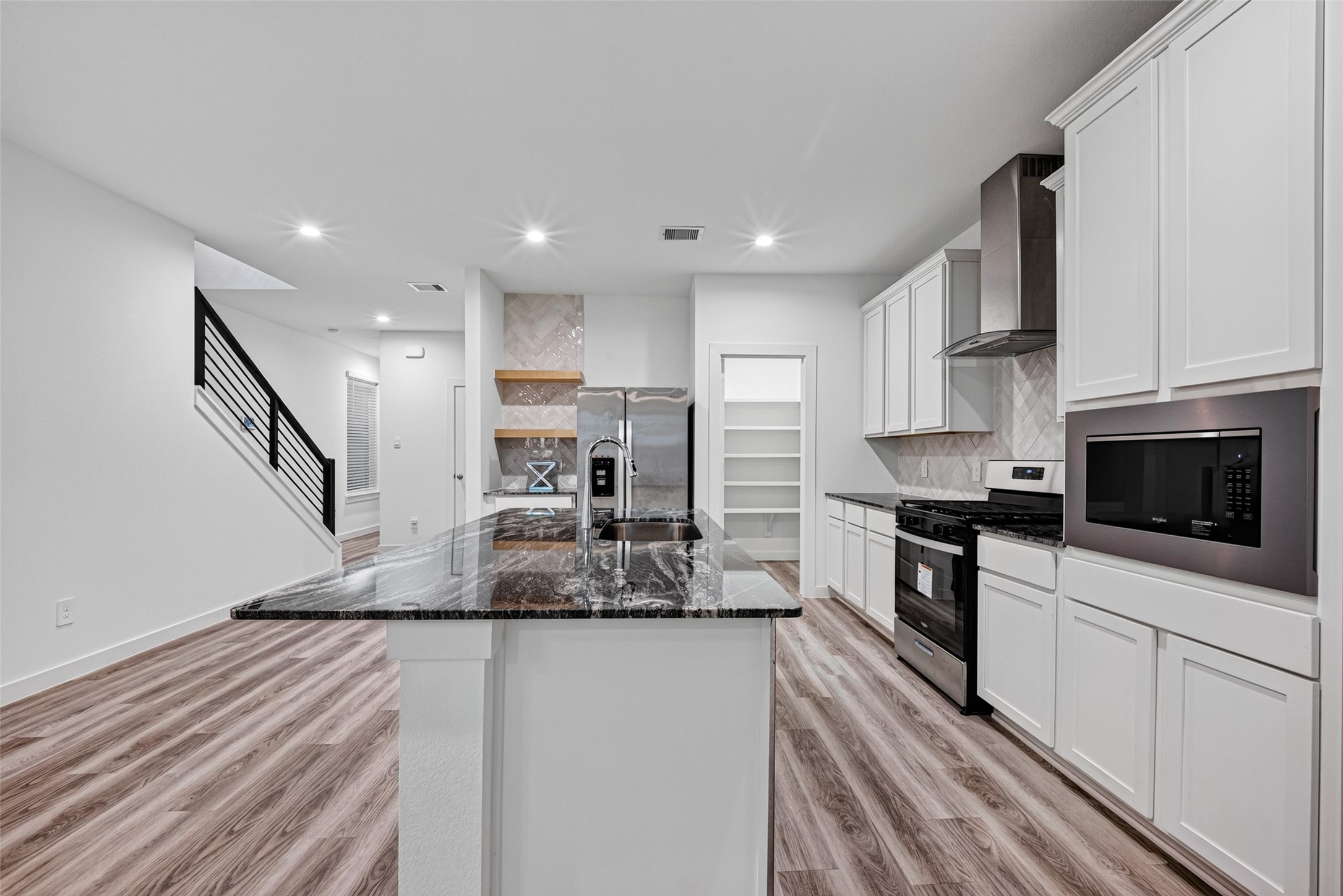 2937 Amherst Meadow Lane Property Photo 10