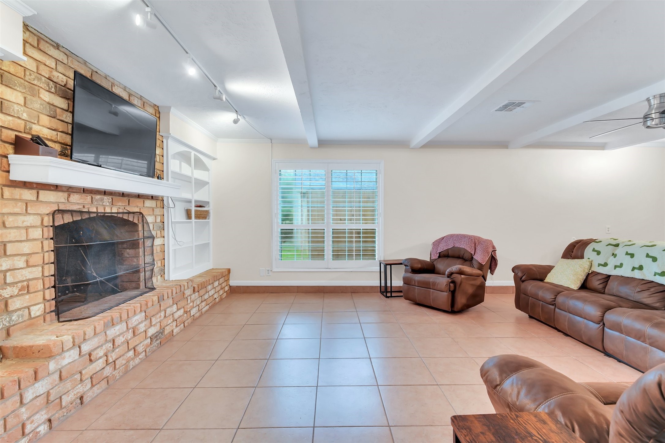 9107 Mauna Loa Lane Property Photo 5