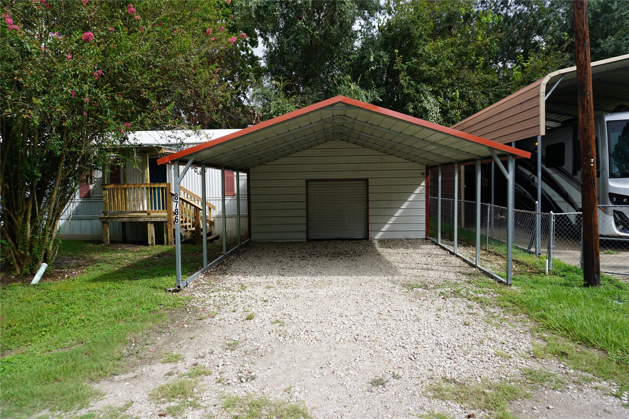 8786 Scarlet Oak Property Photo 1
