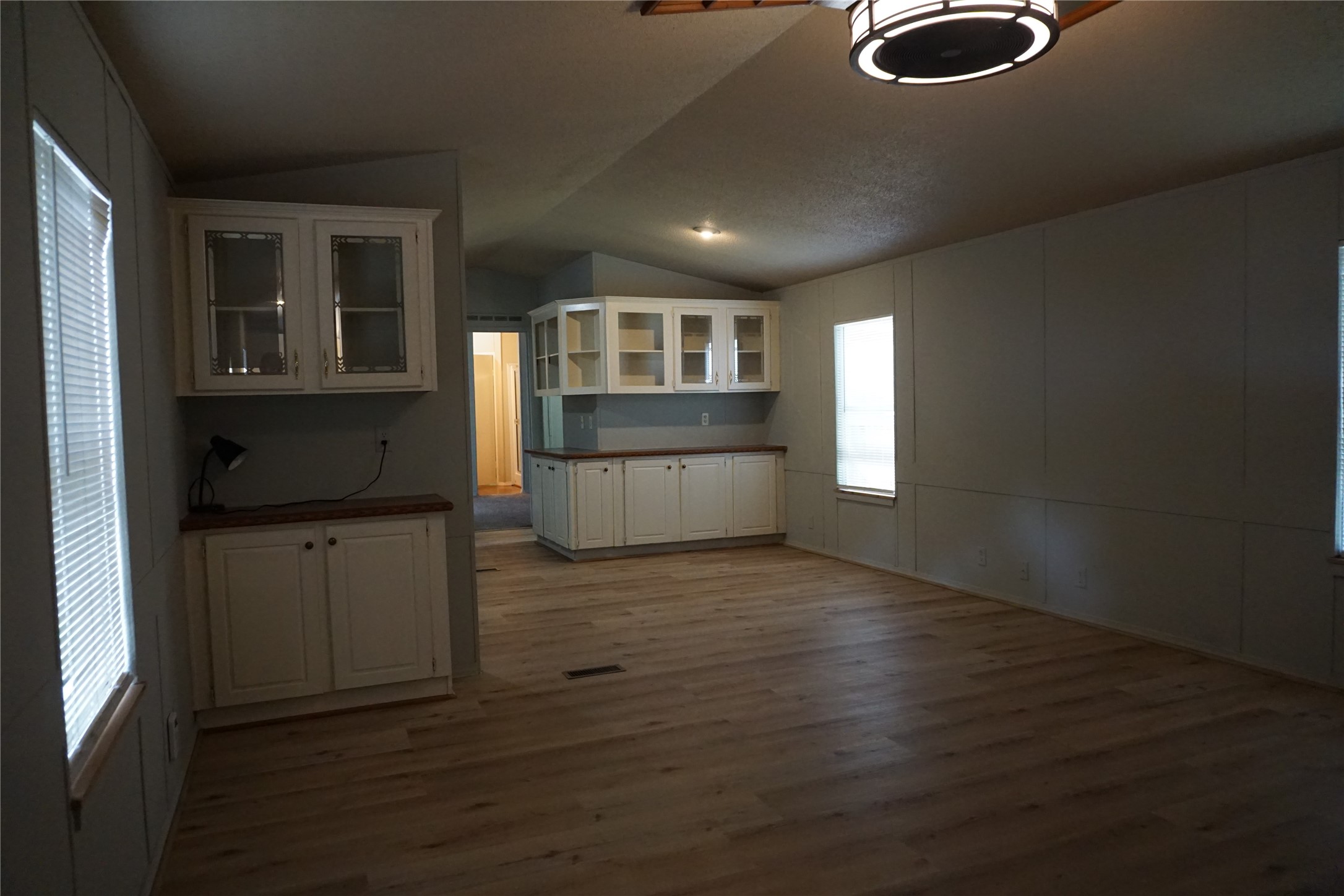 8786 Scarlet Oak Property Photo 6