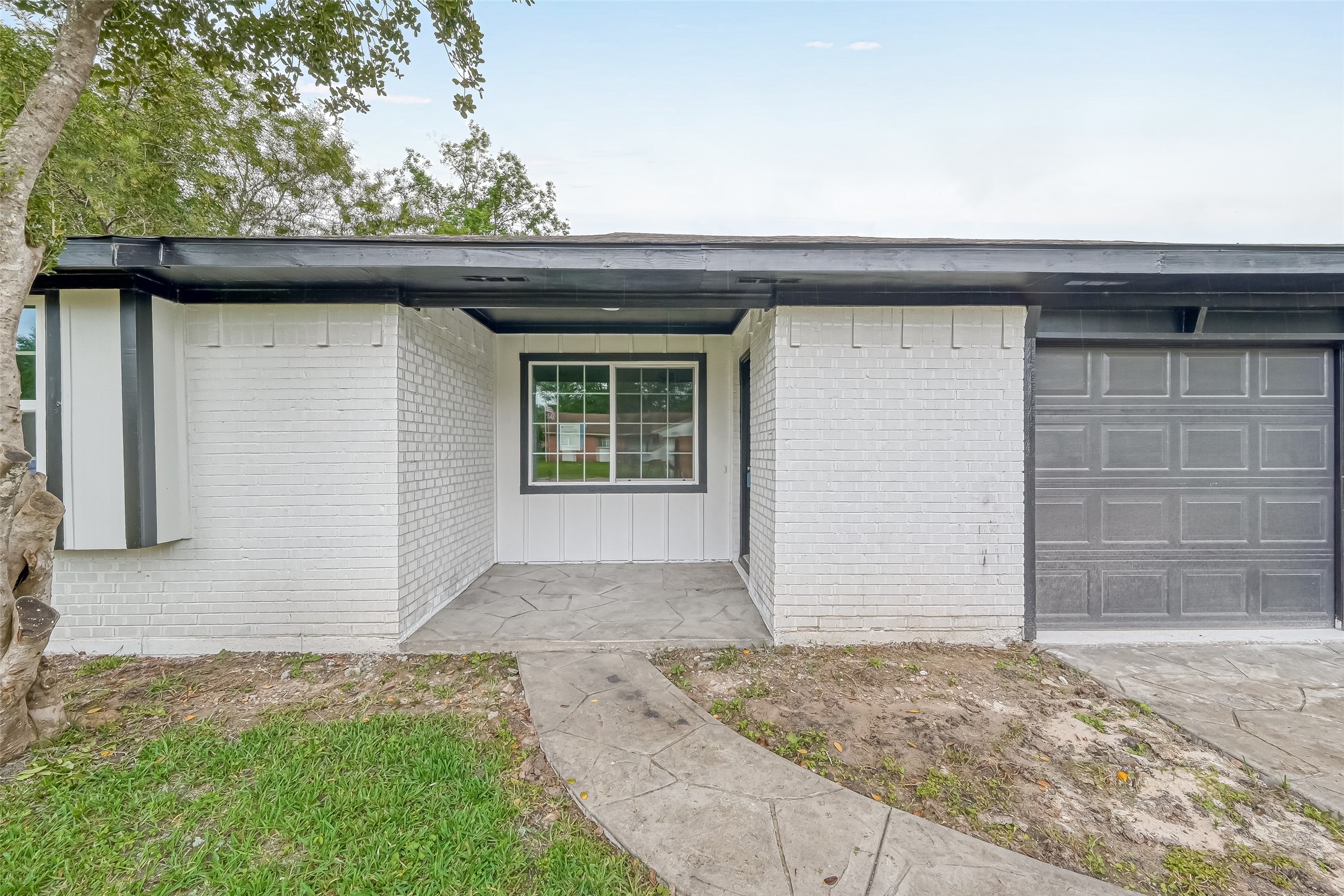17114 Folsom Drive Property Photo 7