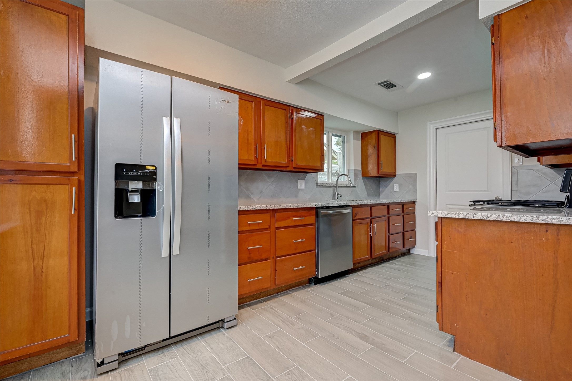 17114 Folsom Drive Property Photo 17