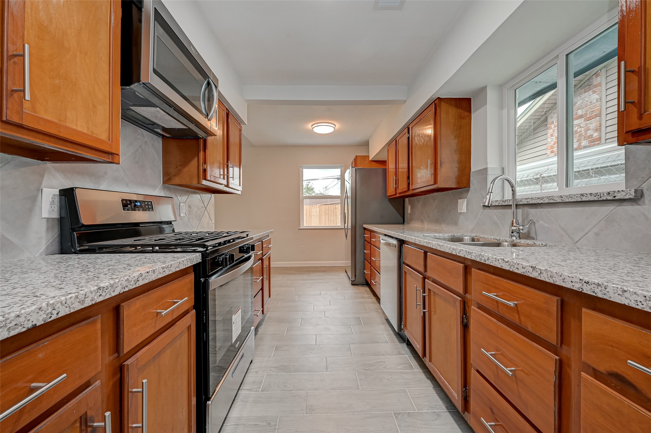 17114 Folsom Drive Property Photo 21