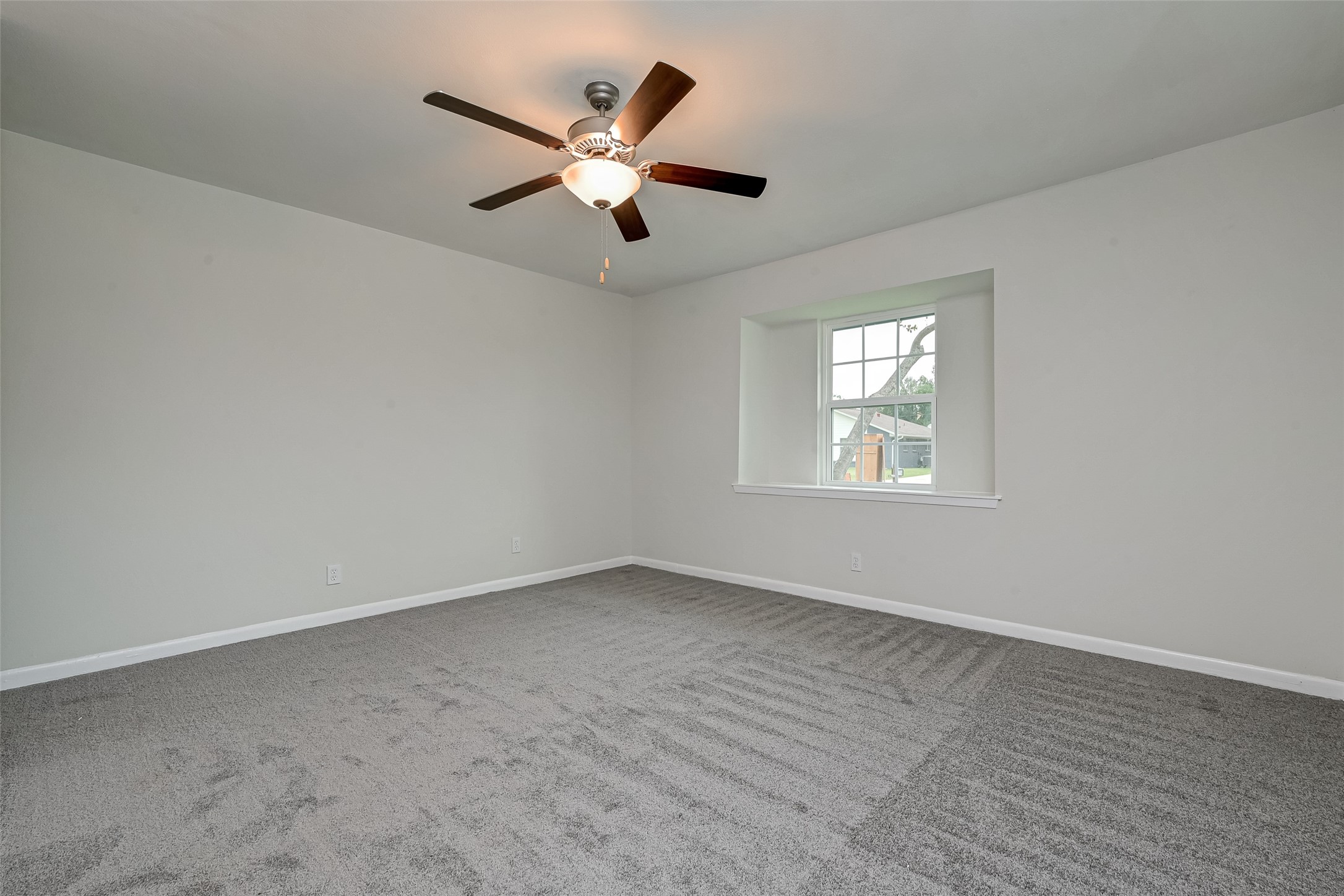 17114 Folsom Drive Property Photo 34