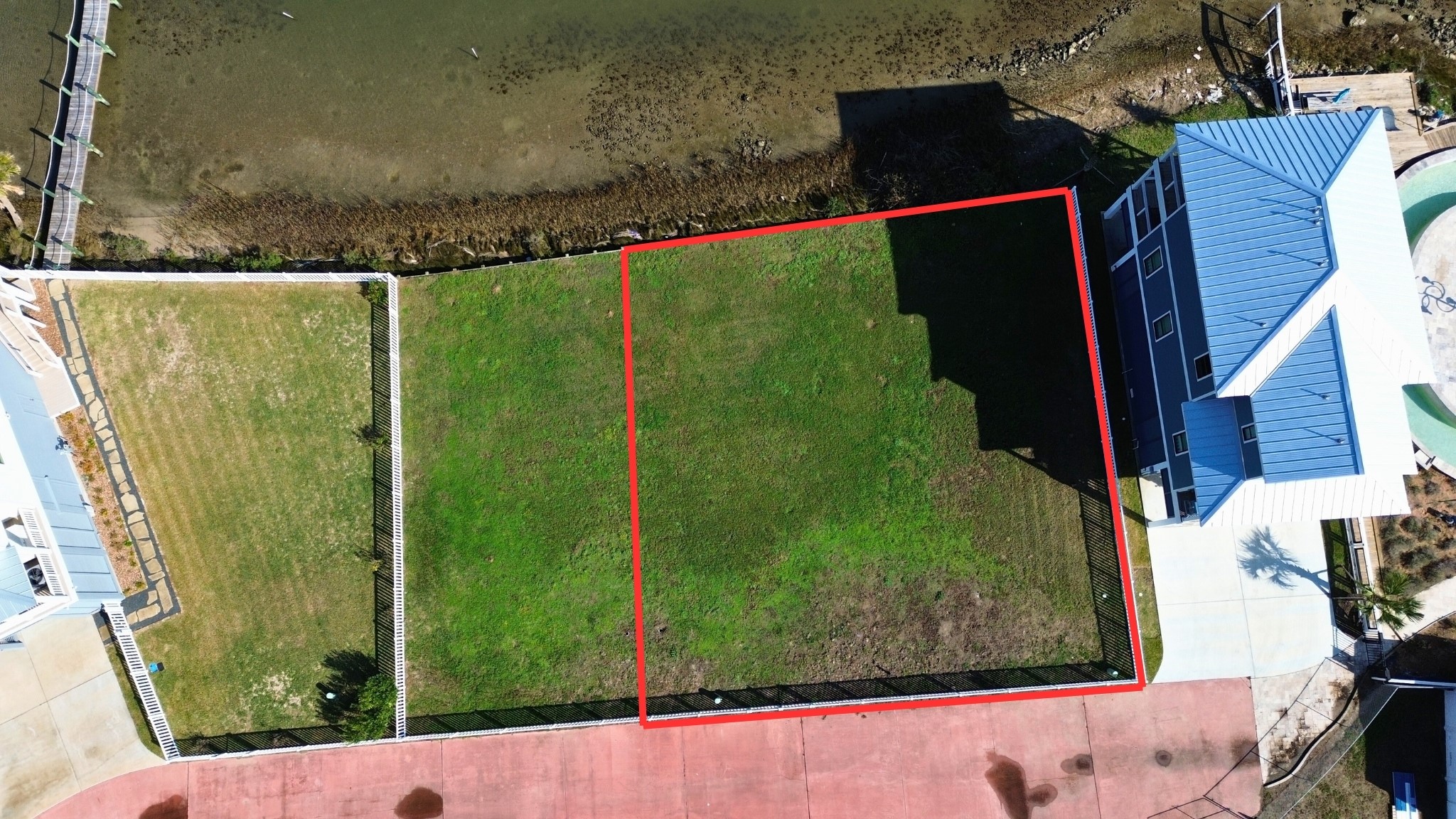 3531 & 3527 Hudson Court Property Photo 6