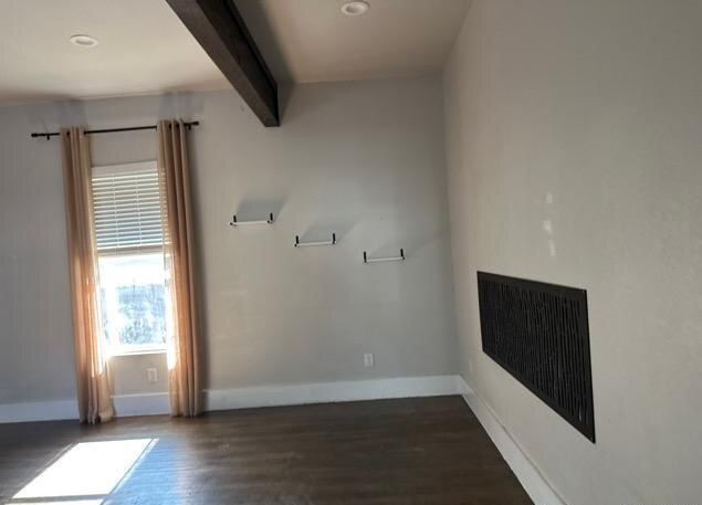 1815 W Woodlawn Avenue Property Photo 7