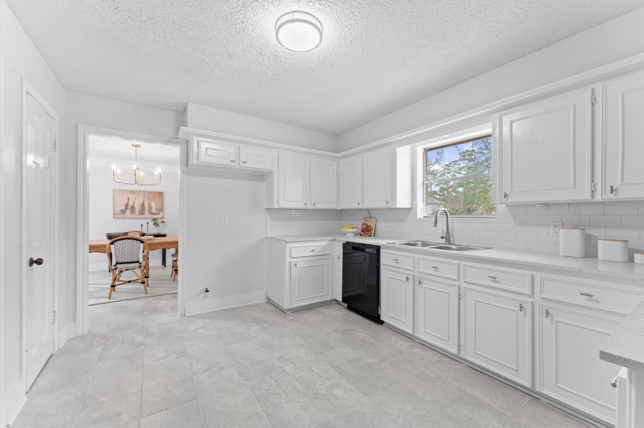 16414 York Minster Drive Property Photo 11