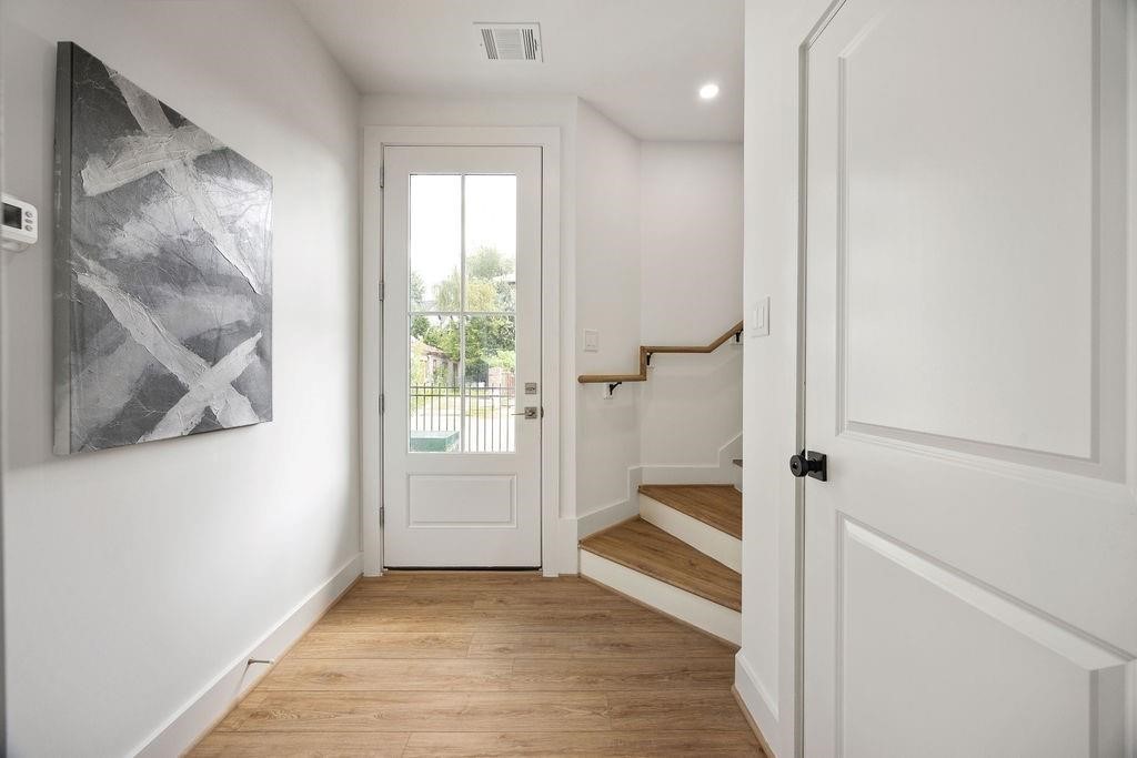 1713 Mary Street Property Photo 11