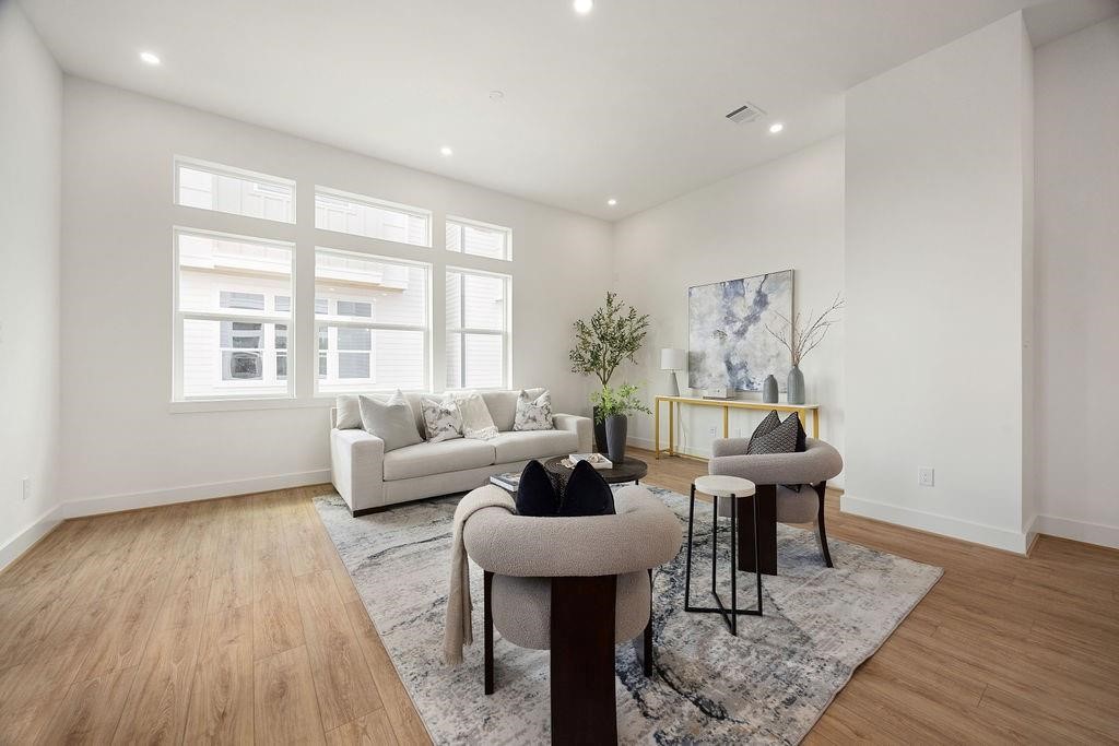 1713 Mary Street Property Photo 12