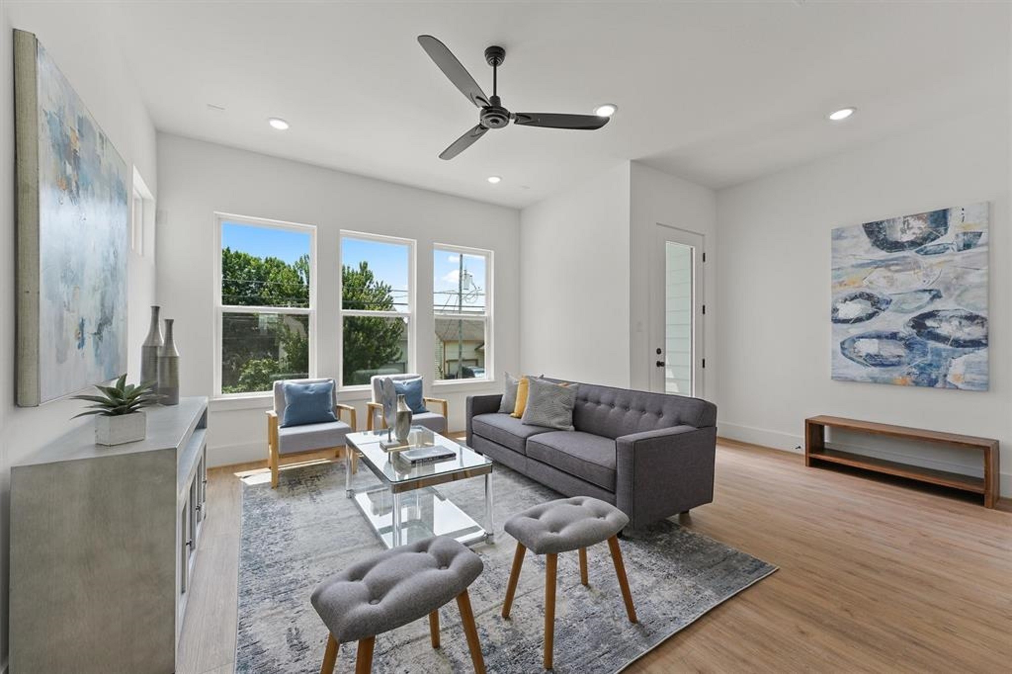 1207 Cavalcade Street C Property Photo 4