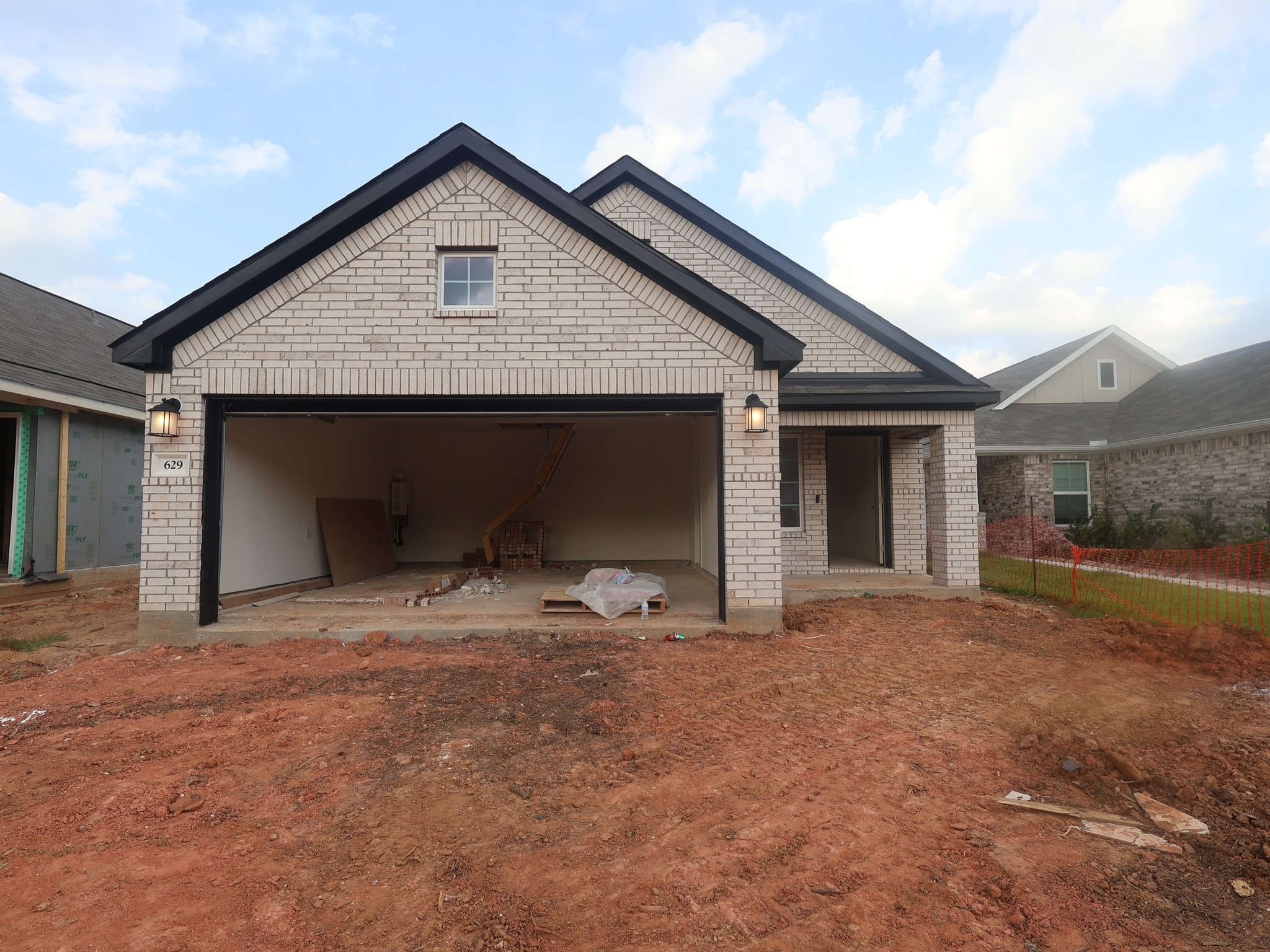 629 Falling Cave Drive Property Photo 1
