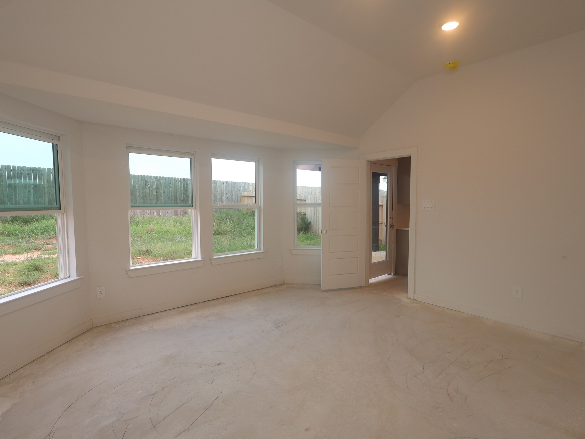 629 Falling Cave Drive Property Photo 5