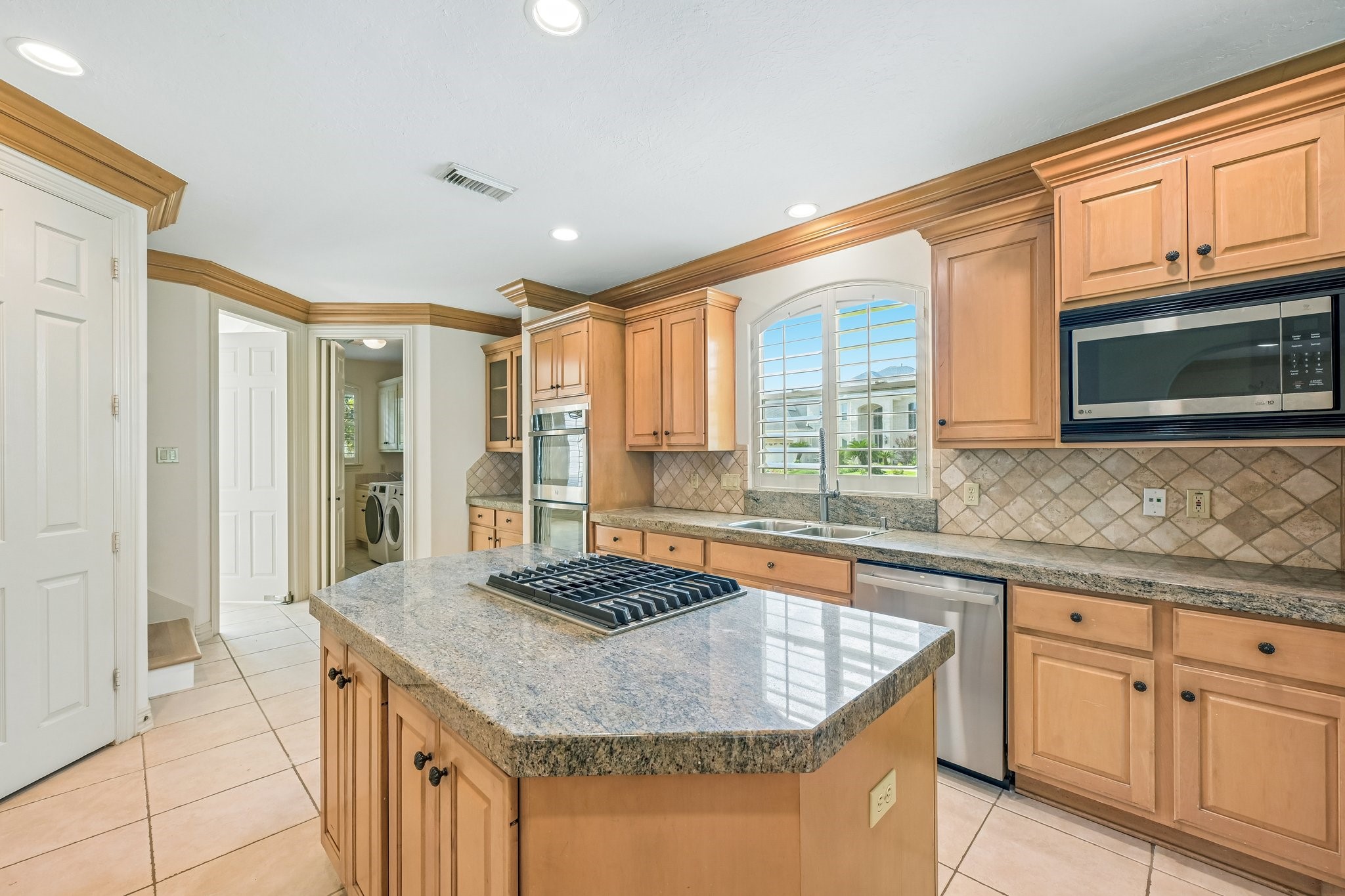 1611 Copperas Cove Property Photo 9