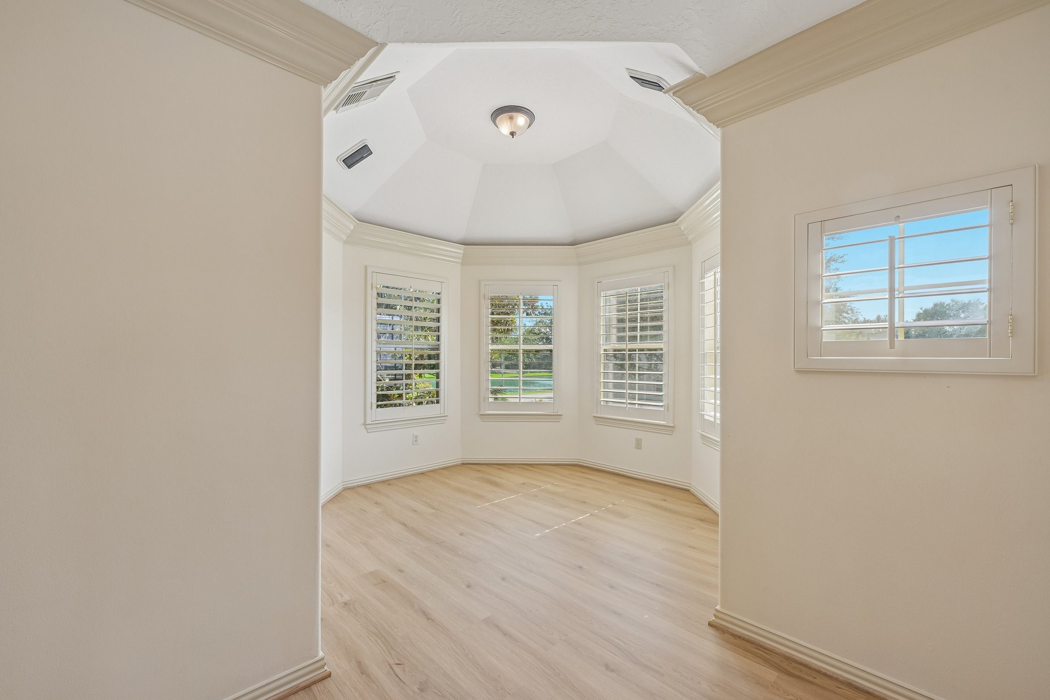 1611 Copperas Cove Property Photo 30