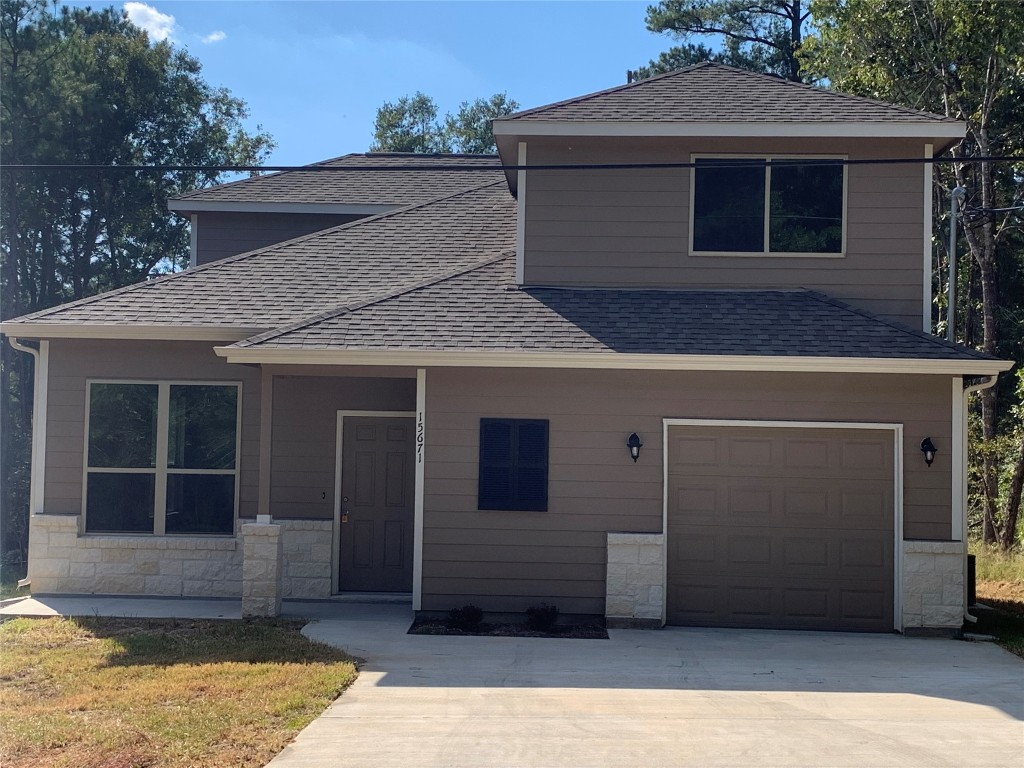 15671 Oak Drive Property Photo 2